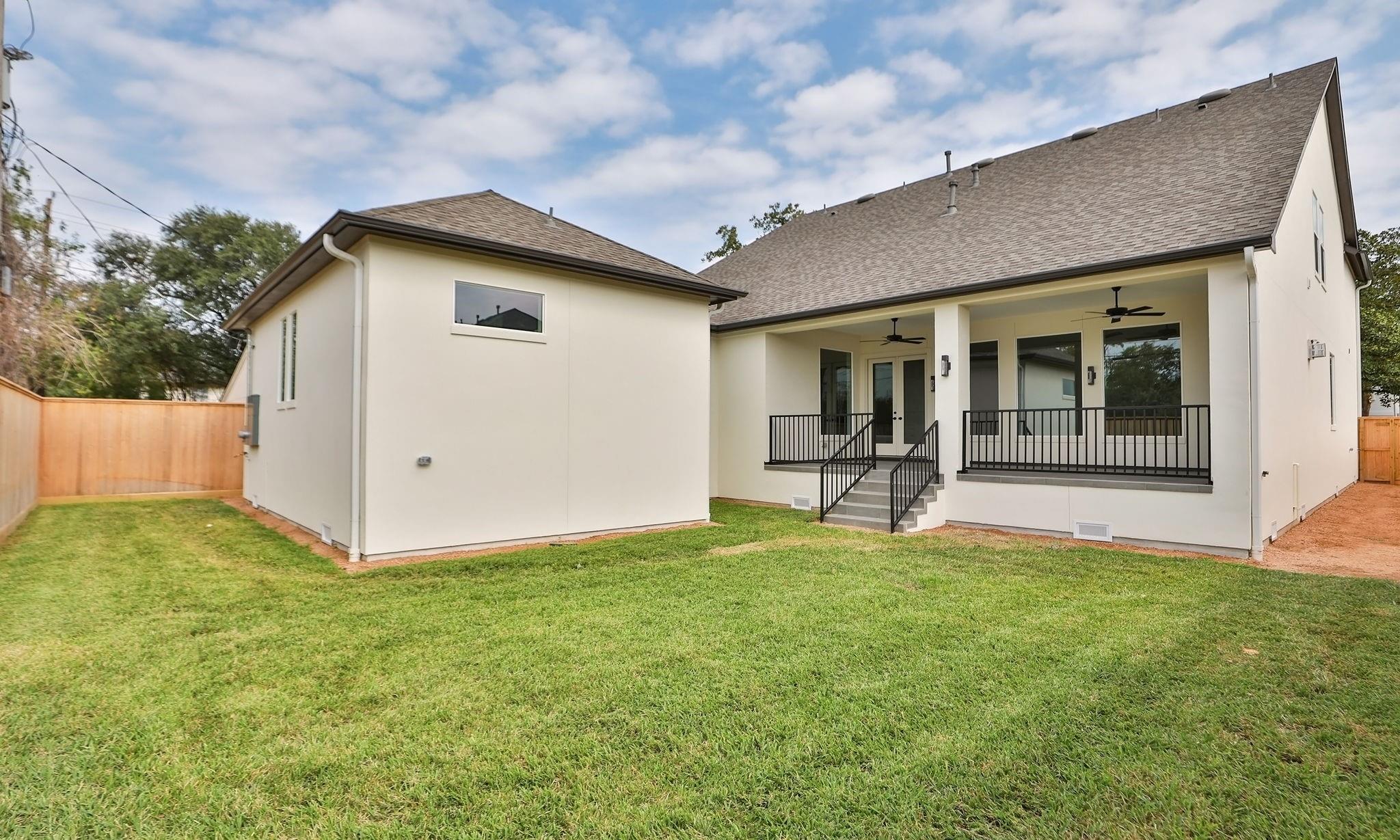 Bellaire, Texas, 77401, United States, 5 Bedrooms Bedrooms, ,4 BathroomsBathrooms,Residential,For Sale,1976267