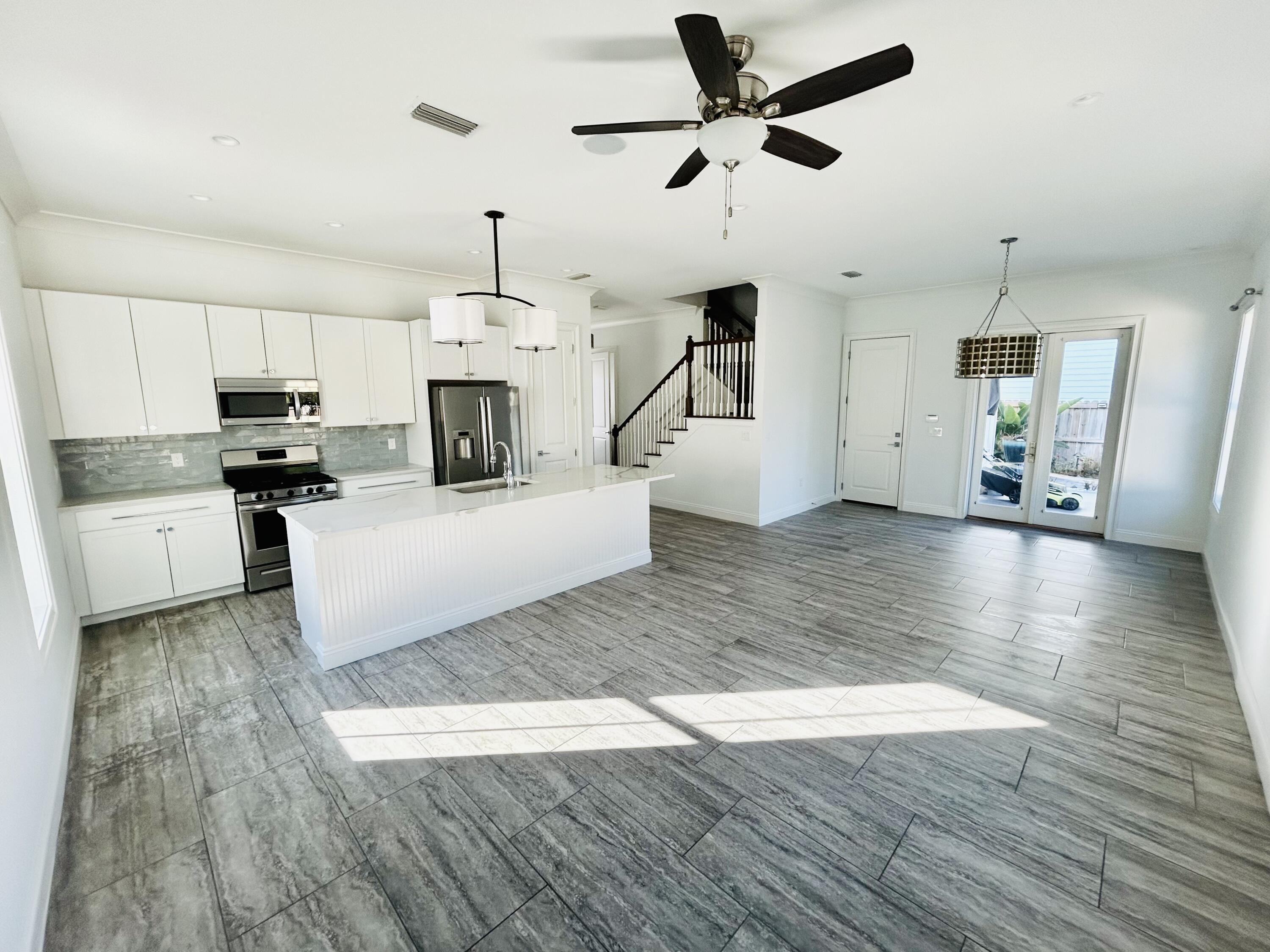 Santa Rosa Beach, Florida, 32459, United States, 4 Bedrooms Bedrooms, ,5 BathroomsBathrooms,Residential,For Sale,1849964