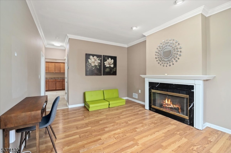 Branchburg Twp., New Jersey, 08876, United States, 3 Bedrooms Bedrooms, ,3 BathroomsBathrooms,Residential,For Sale,1903879