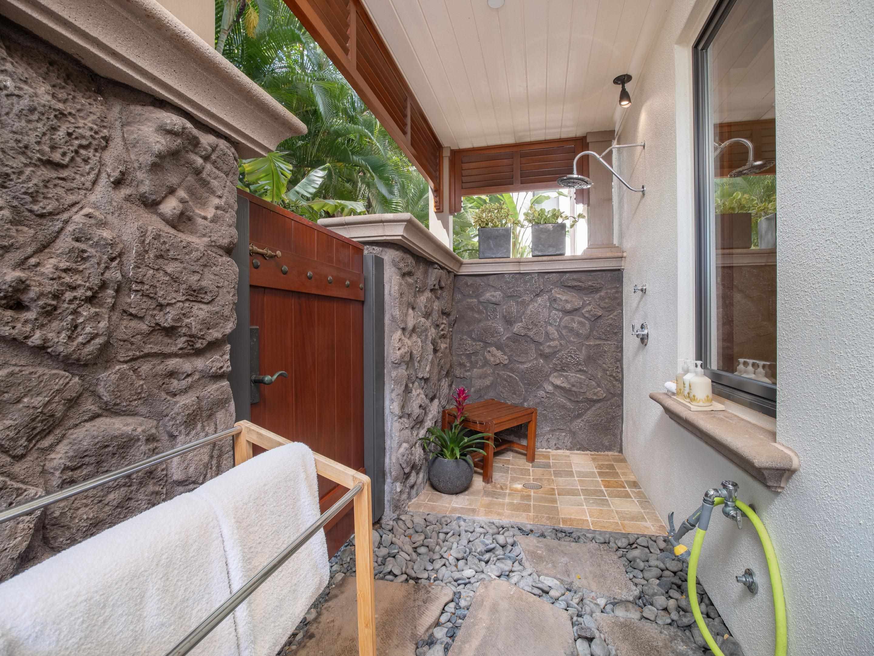 Kihei, Hawaii, 96753, United States, 3 Bedrooms Bedrooms, ,4 BathroomsBathrooms,Residential,For Sale,1940814
