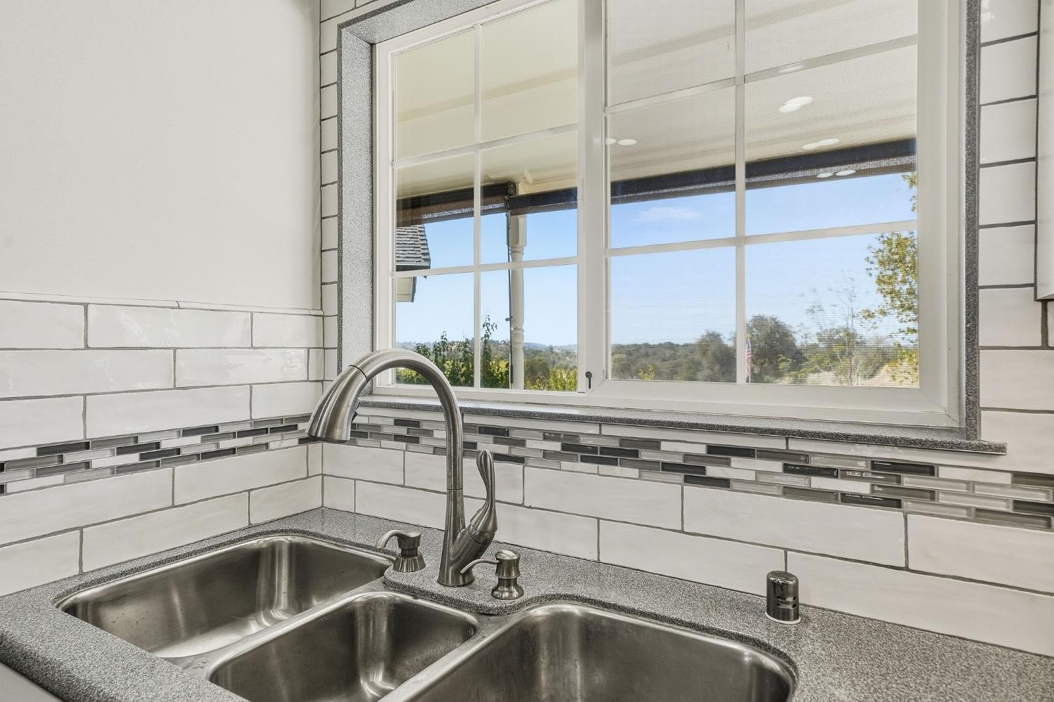 Valley Springs, California, 95252, United States, 3 Bedrooms Bedrooms, ,3 BathroomsBathrooms,Residential,For Sale,1983340