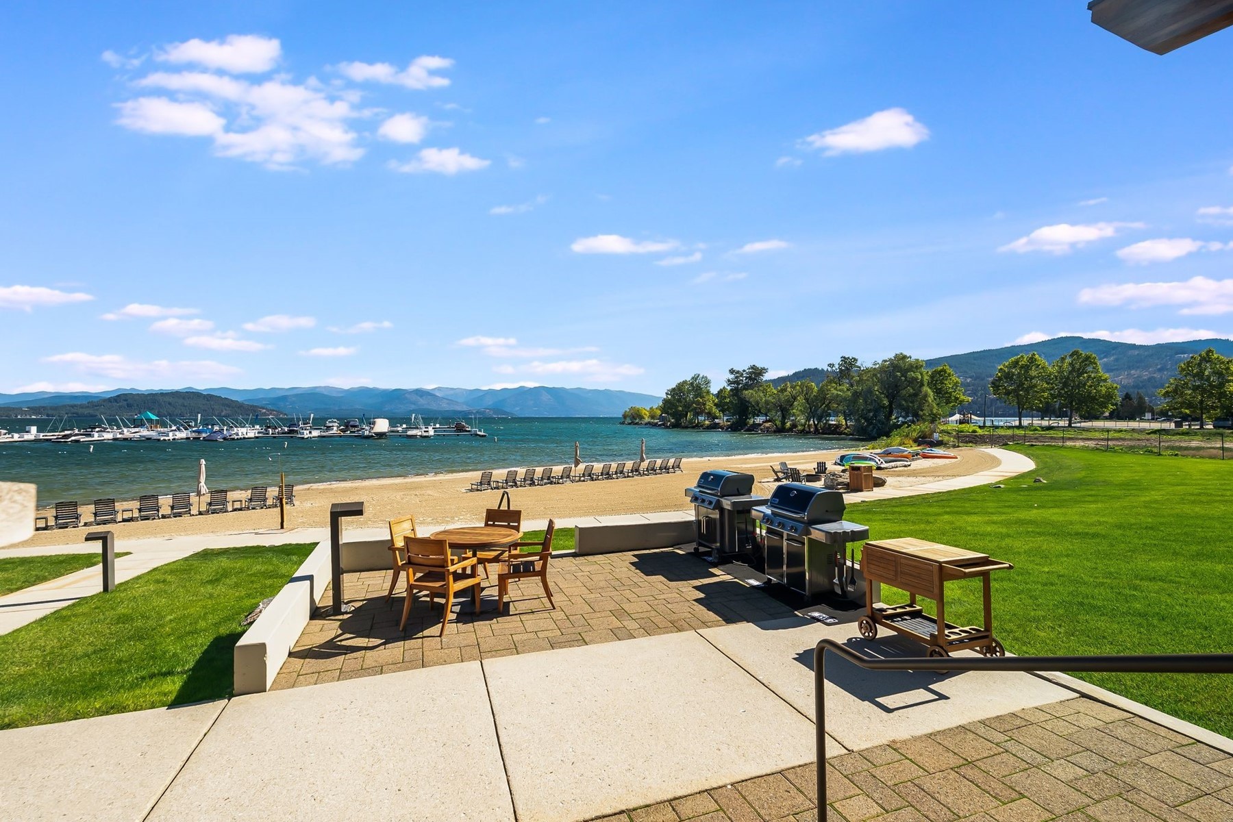  Corner Condo at Seasons at Sandpoint - 物件實景