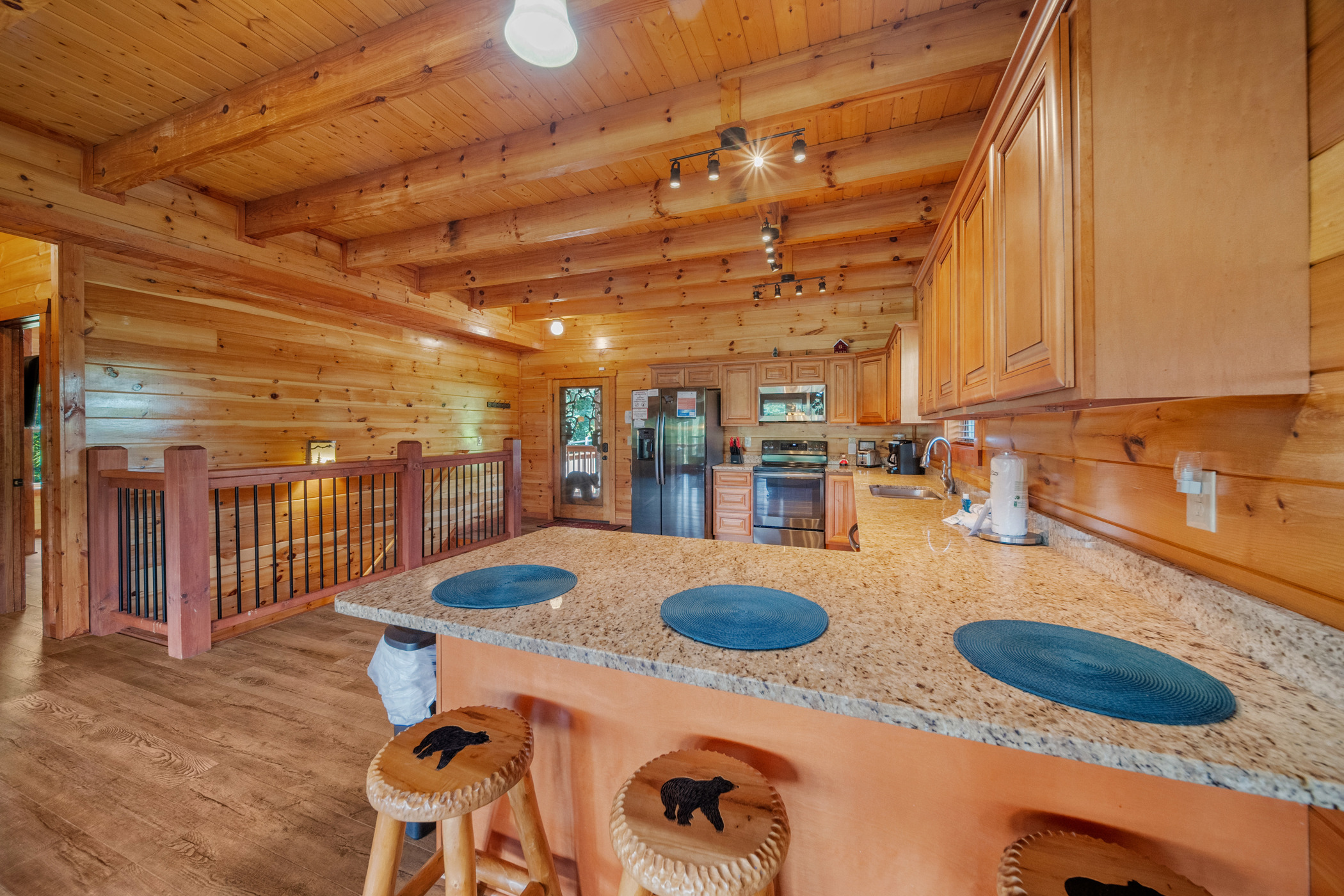 Gatlinburg, Tennessee, 37738, United States, 5 Bedrooms Bedrooms, ,6 BathroomsBathrooms,Residential,For Sale,1914127