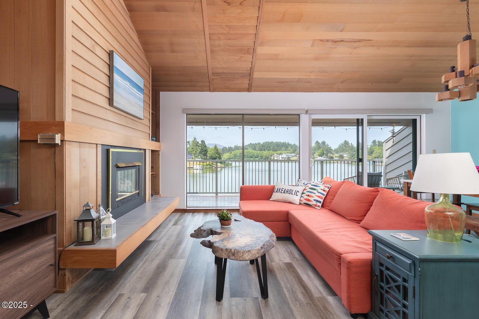 Lincoln City, Oregon, 97367, United States, 3 Bedrooms Bedrooms, ,2 BathroomsBathrooms,Residential,For Sale,1867179