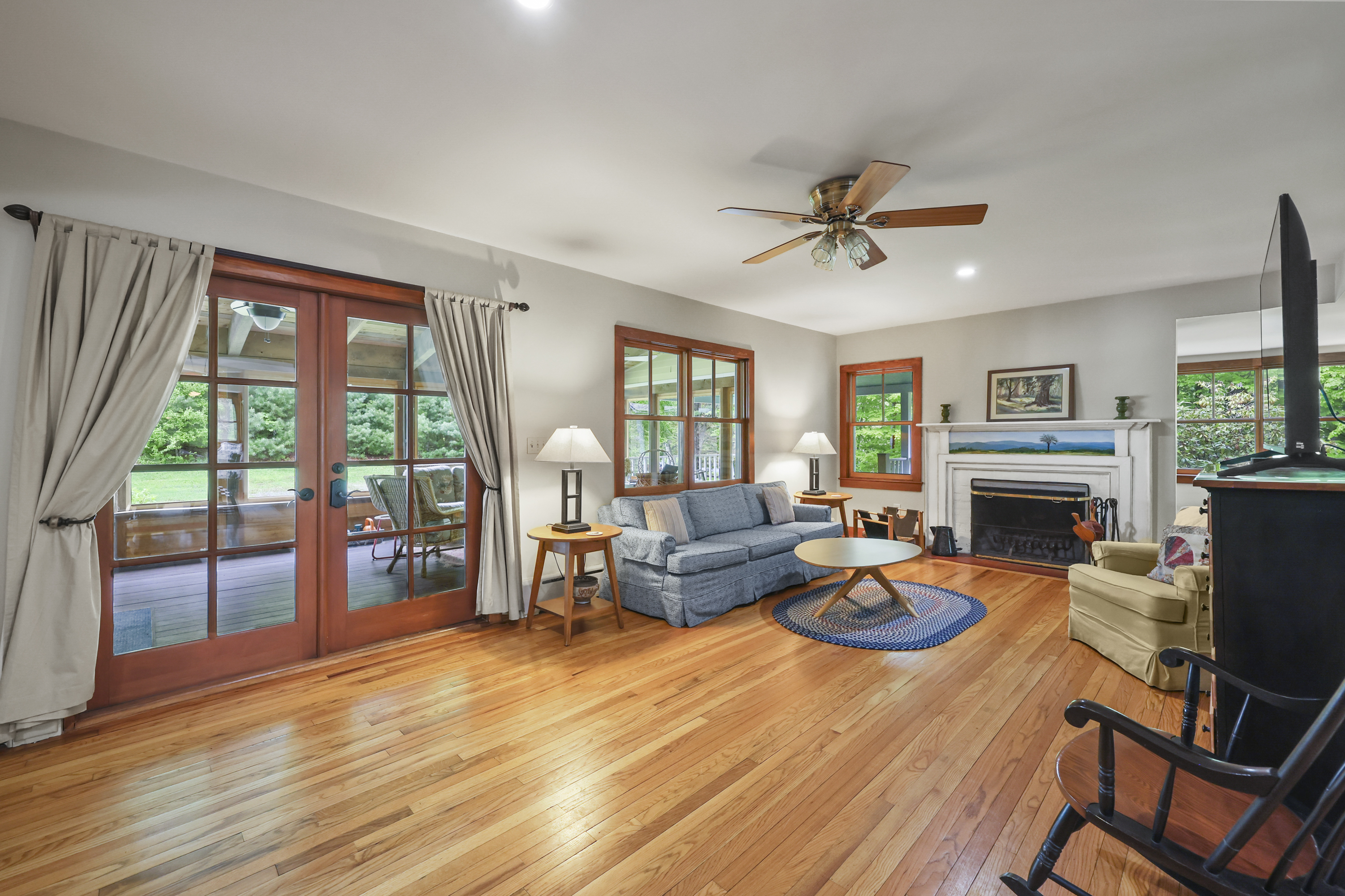  Immaculate & Accessible Cape with Convenient Access to the Best of the Berkshire - 物件實景