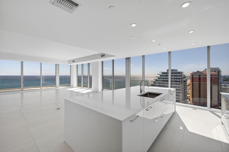 Fort Lauderdale, Florida, 33304, United States, 4 Bedrooms Bedrooms, ,4 BathroomsBathrooms,Residential,For Sale,1994835