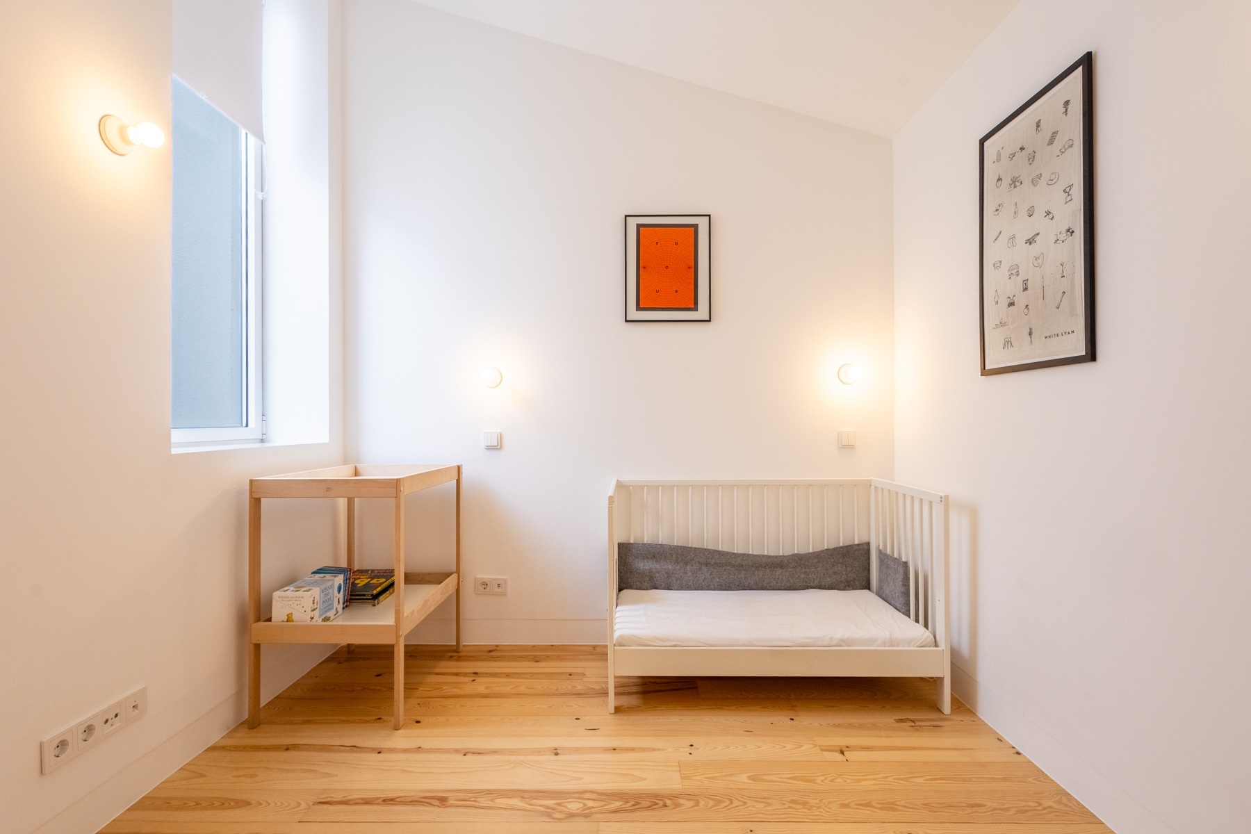  Semi-detached house, 5 bedrooms, for Sale - 物件實景