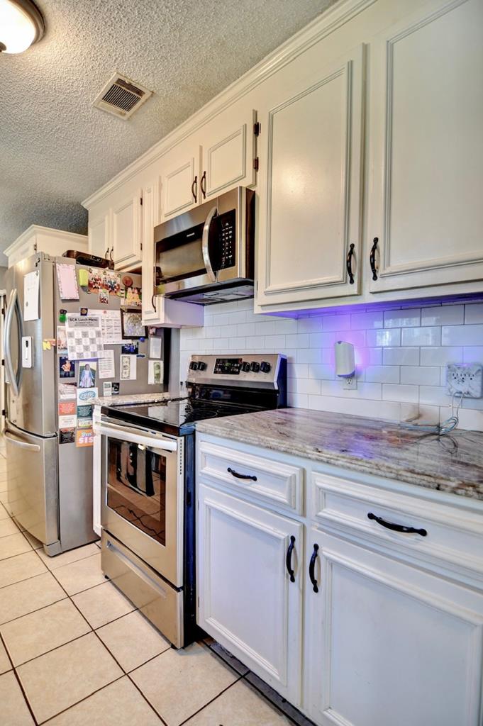 Valdosta, Georgia, 31601, United States, 4 Bedrooms Bedrooms, ,3 BathroomsBathrooms,Residential,For Sale,2005442