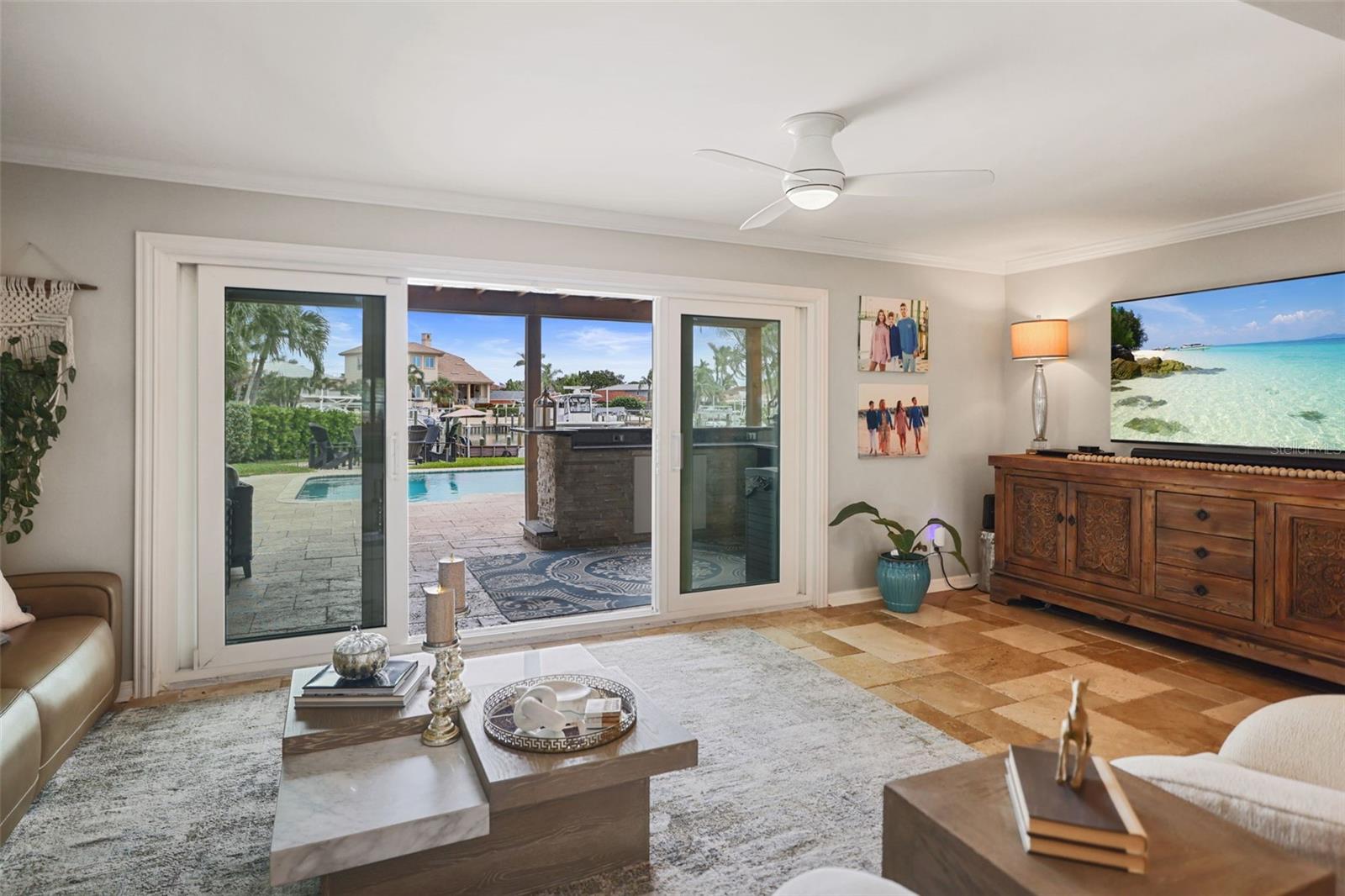 St. Petersburg, Florida, 33707, United States, 3 Bedrooms Bedrooms, ,2 BathroomsBathrooms,Residential,For Sale,1978831