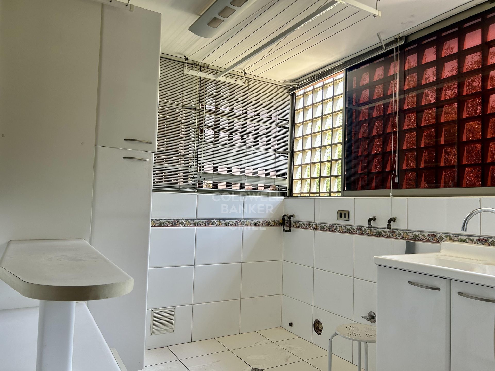 Vitacura, Chile, 5 Bedrooms Bedrooms, ,4 BathroomsBathrooms,Residential,For Sale,1966854