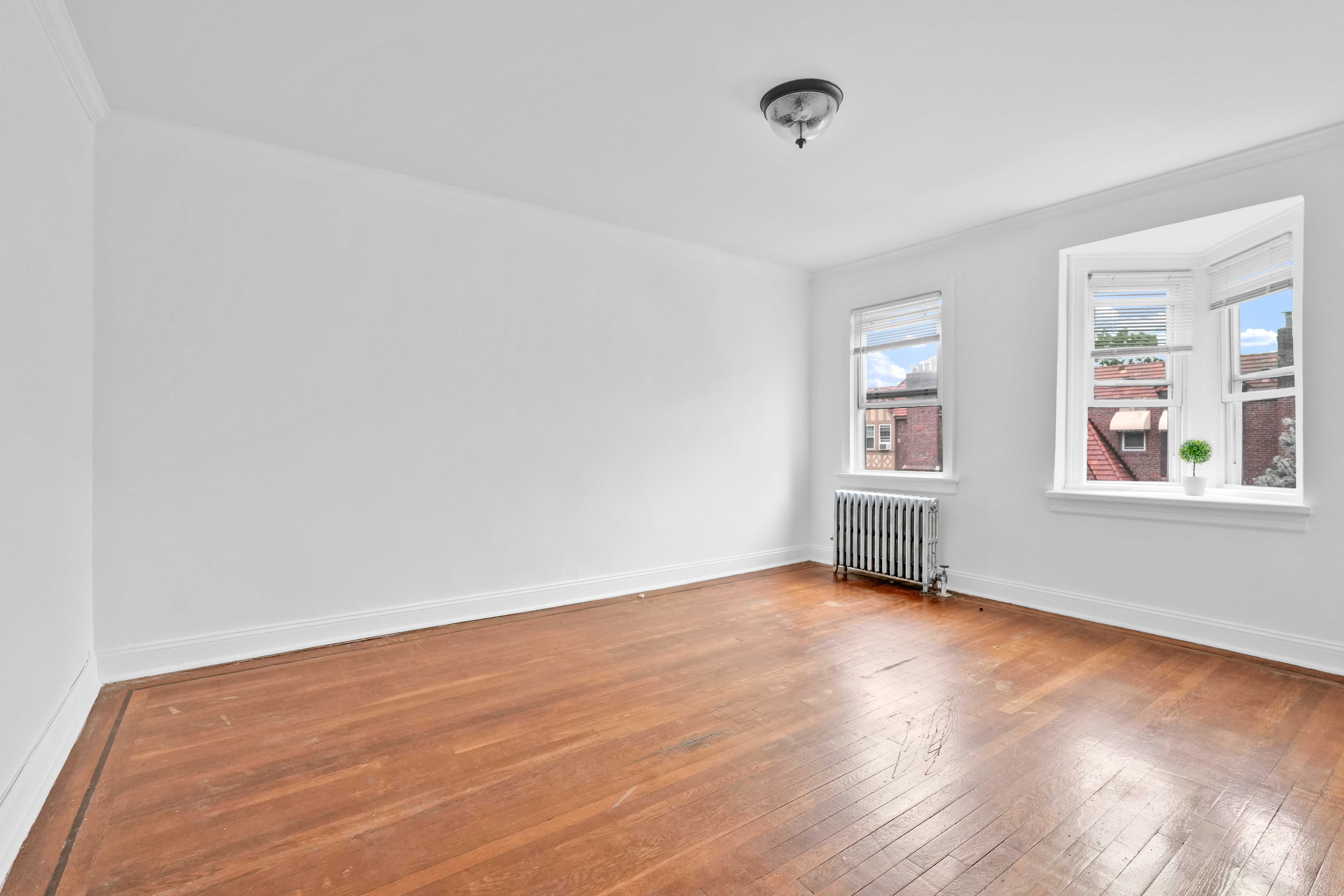 Laurelton, New York, 11413, United States, 3 Bedrooms Bedrooms, ,4 BathroomsBathrooms,Residential,For Sale,1944975
