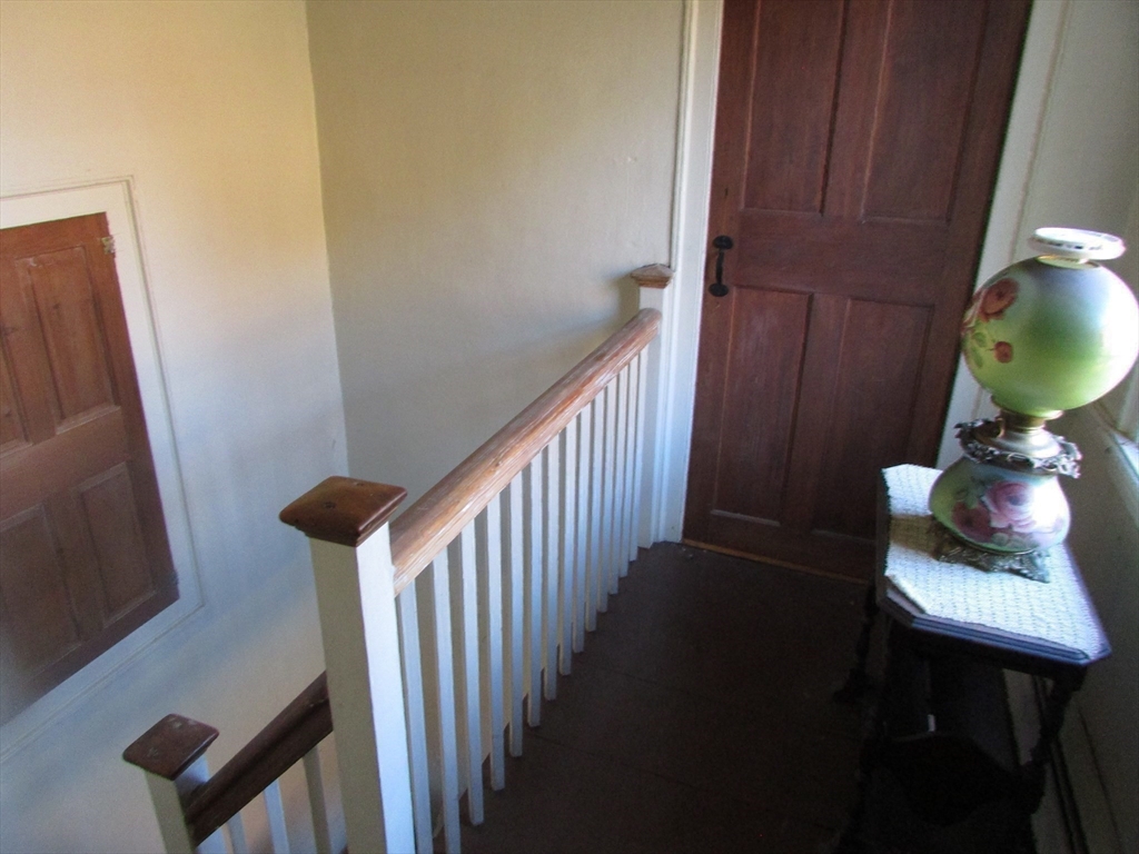 Attleboro, Massachusetts, 02703, United States, 5 Bedrooms Bedrooms, ,2 BathroomsBathrooms,Residential,For Sale,1983996