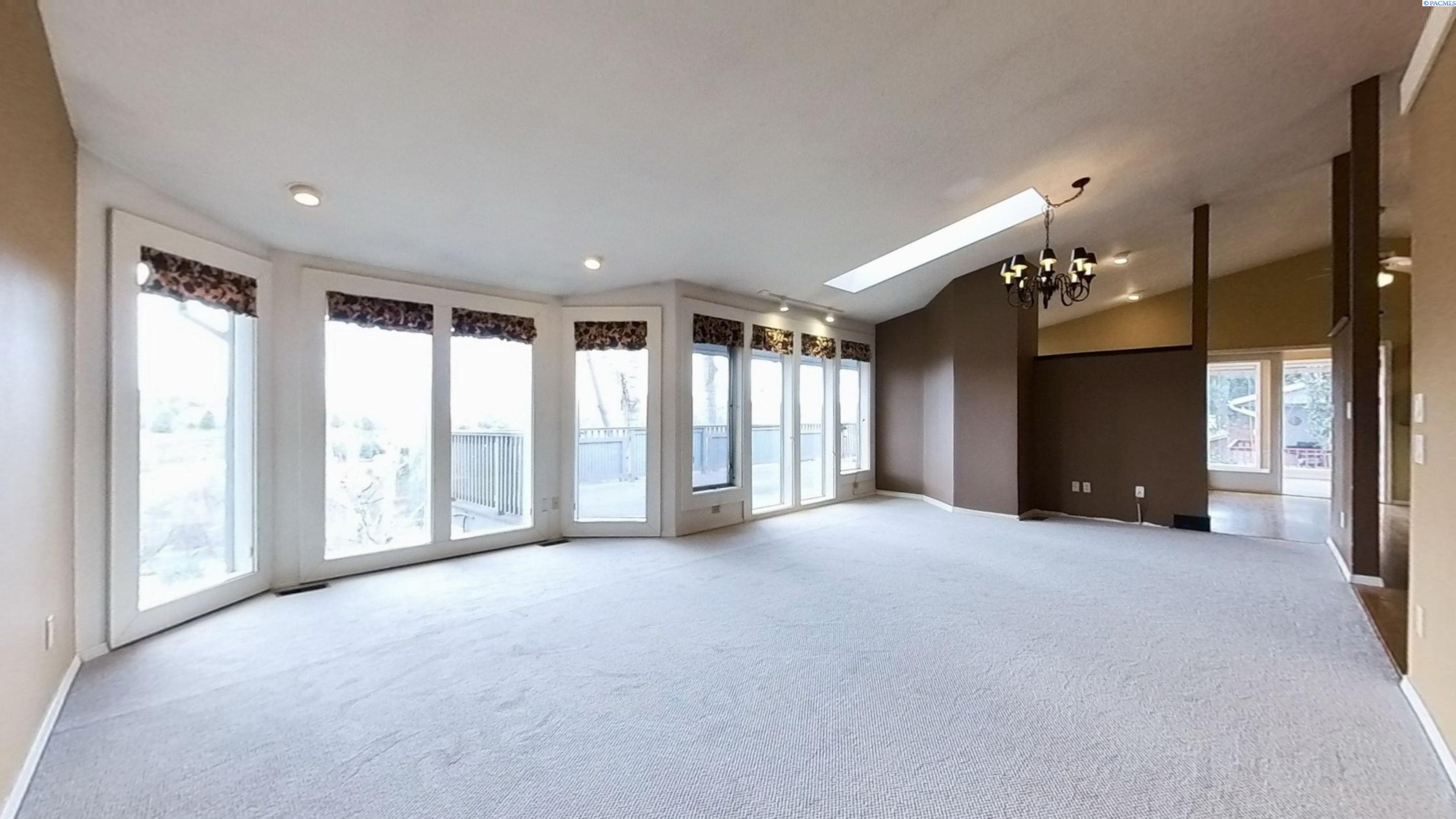 Pullman, Washington, 99163, United States, 4 Bedrooms Bedrooms, ,1 BathroomBathrooms,Residential,For Sale,1858265