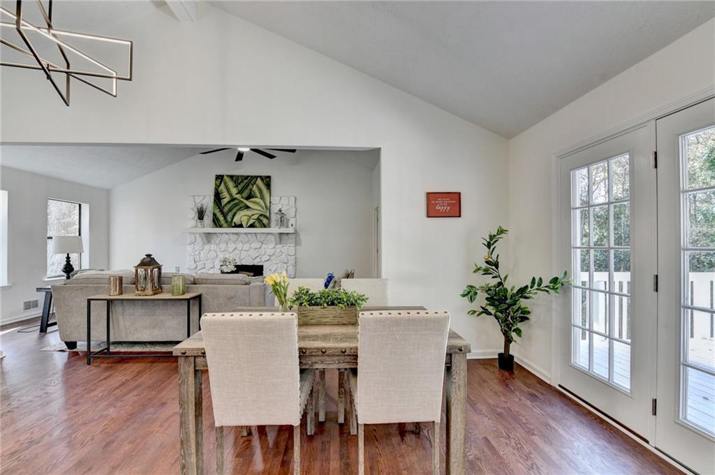 Roswell, Georgia, 30076, United States, 6 Bedrooms Bedrooms, ,3 BathroomsBathrooms,Residential,For Sale,2006214