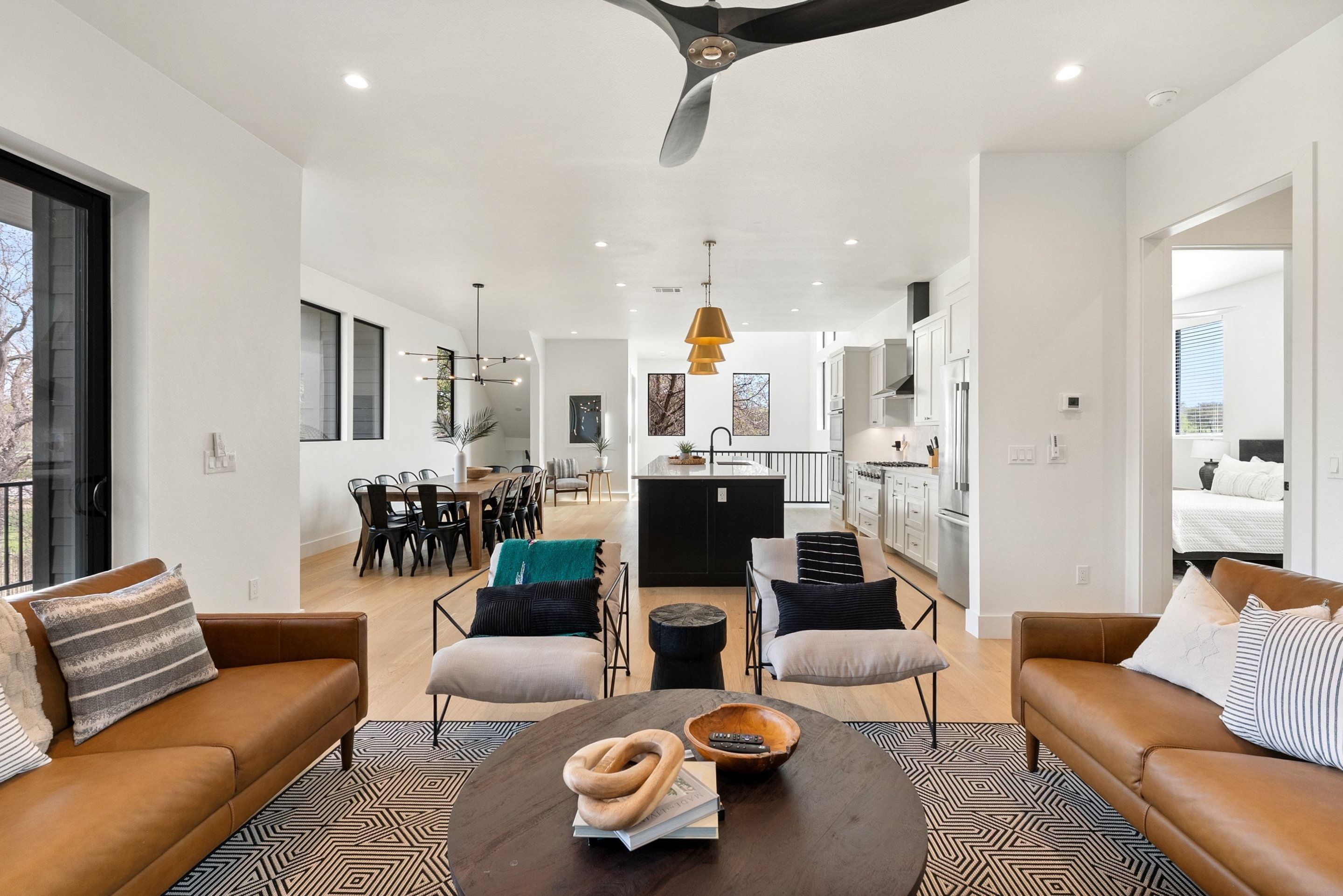  Luxury Value 2023 build on Lake LBJ - 物件實景