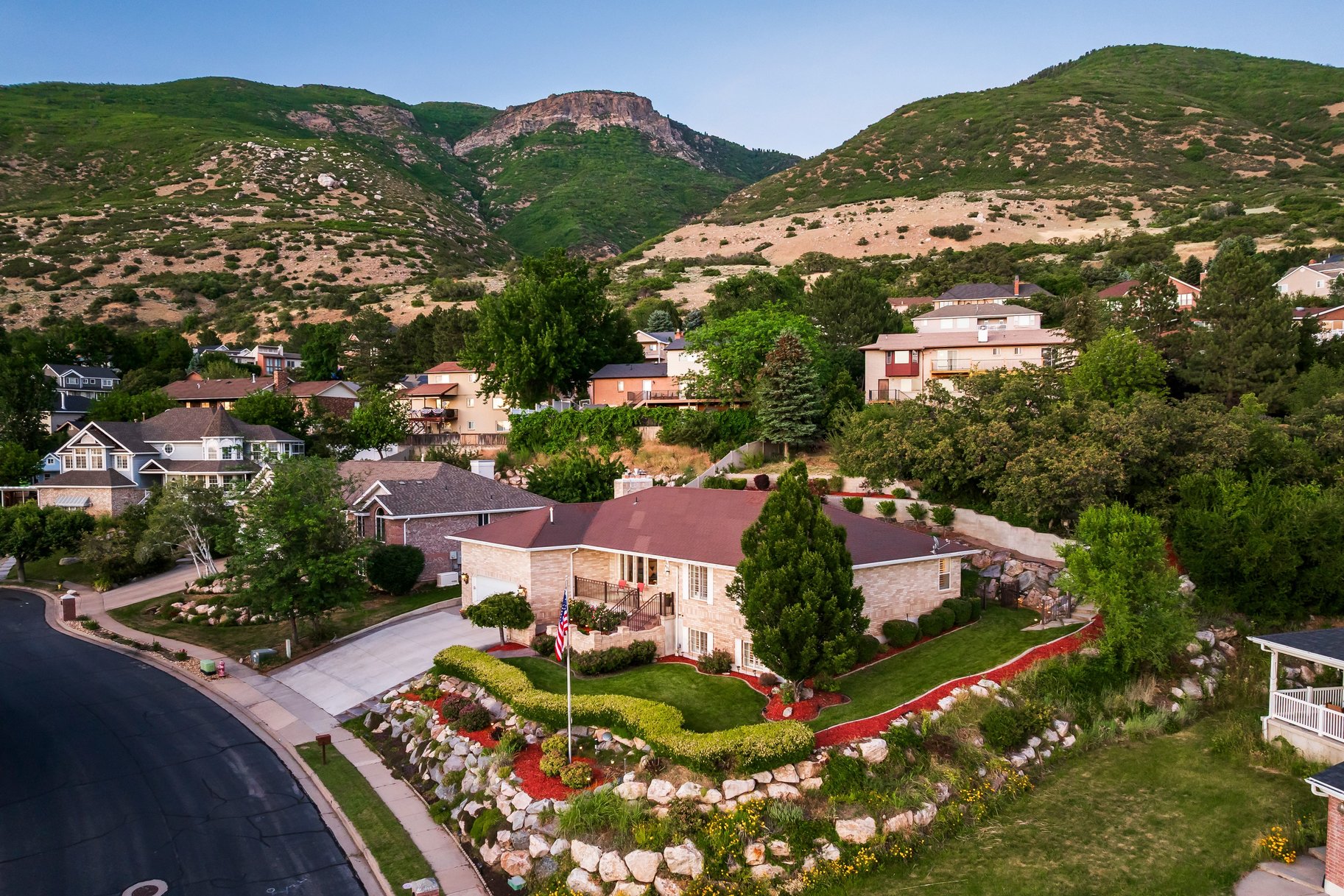  Farmington Rambler on Private Half-Acre with Incredible Views - 物件實景