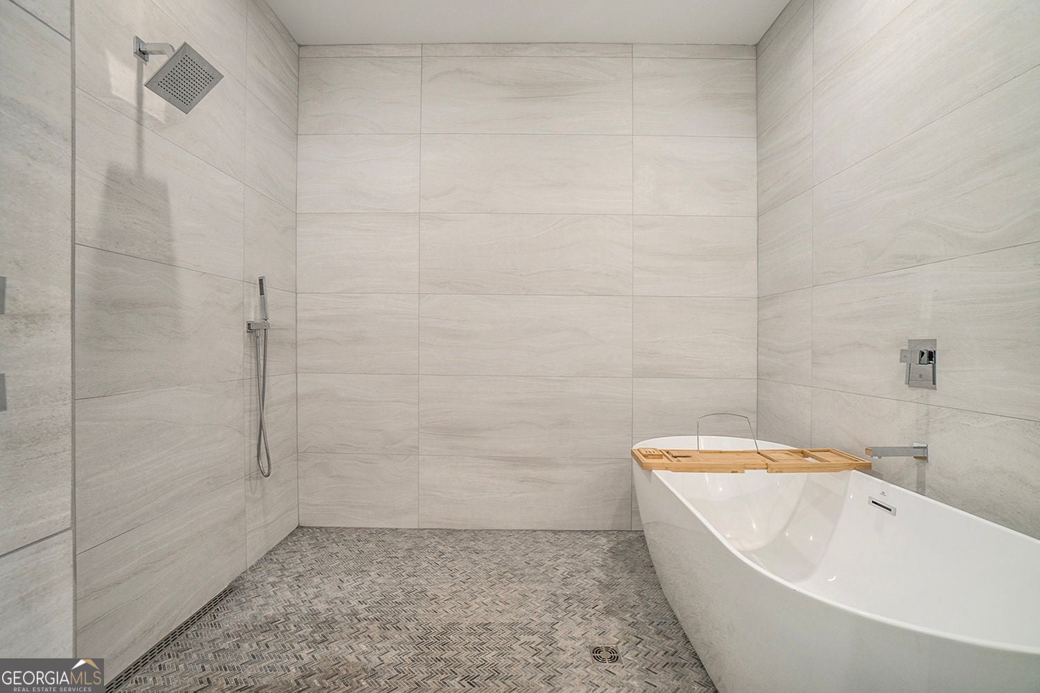 Atlanta, Georgia, 30307, United States, 4 Bedrooms Bedrooms, ,5 BathroomsBathrooms,Residential,For Sale,1997866