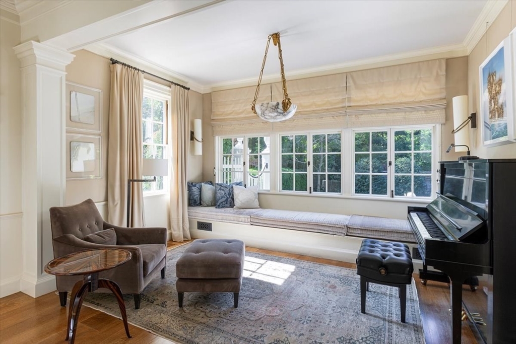 Cambridge, Massachusetts, 02138, United States, 7 Bedrooms Bedrooms, ,7 BathroomsBathrooms,Residential,For Sale,1964740