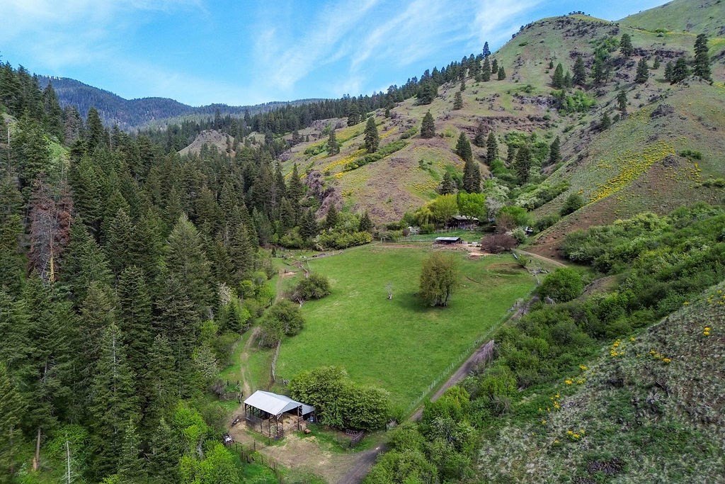 Riggins, Idaho, 83549, United States, 2 Bedrooms Bedrooms, ,1 BathroomBathrooms,Residential,For Sale,1825339