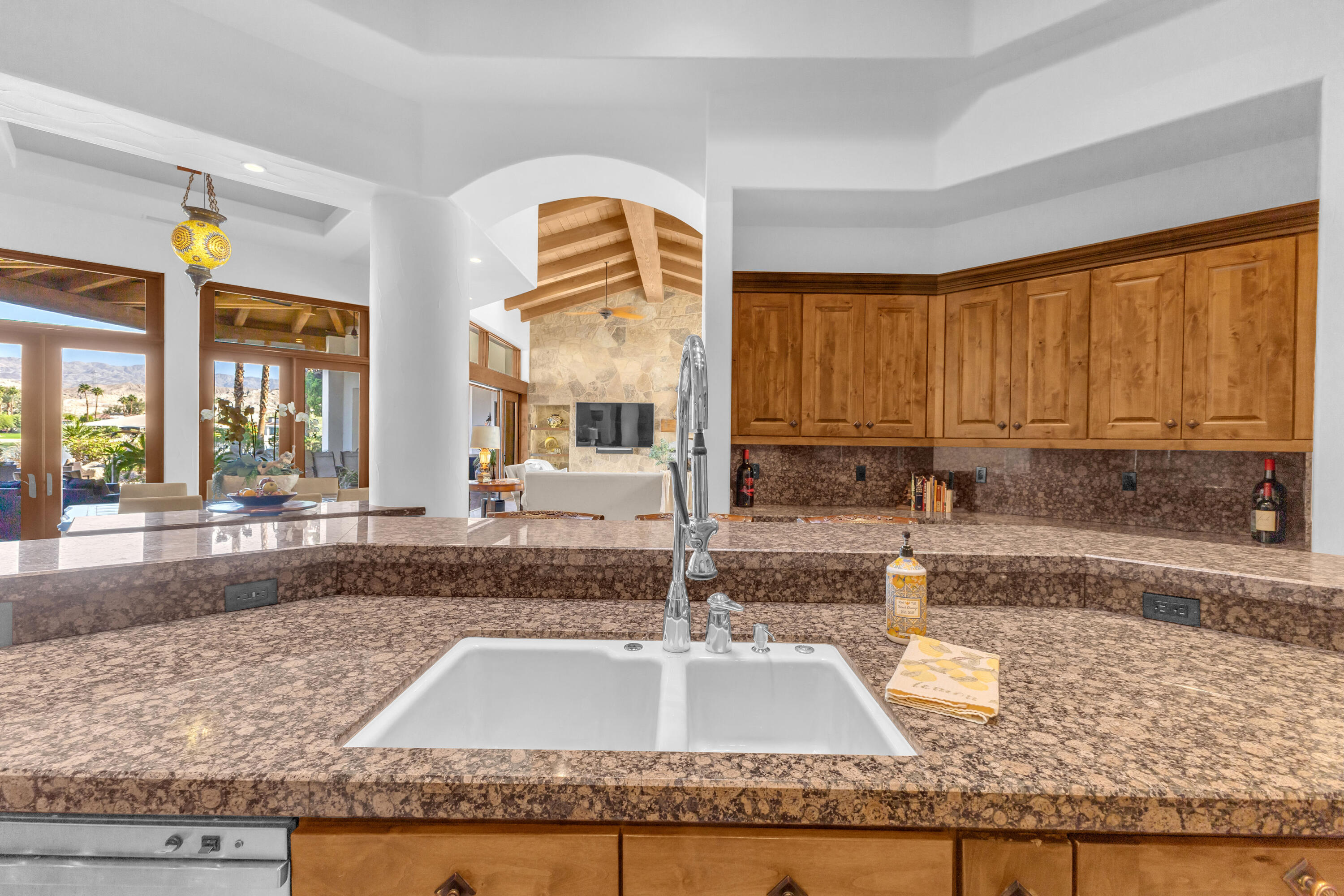 Indio, California, 92203, United States, 5 Bedrooms Bedrooms, ,4 BathroomsBathrooms,Residential,For Sale,1992835