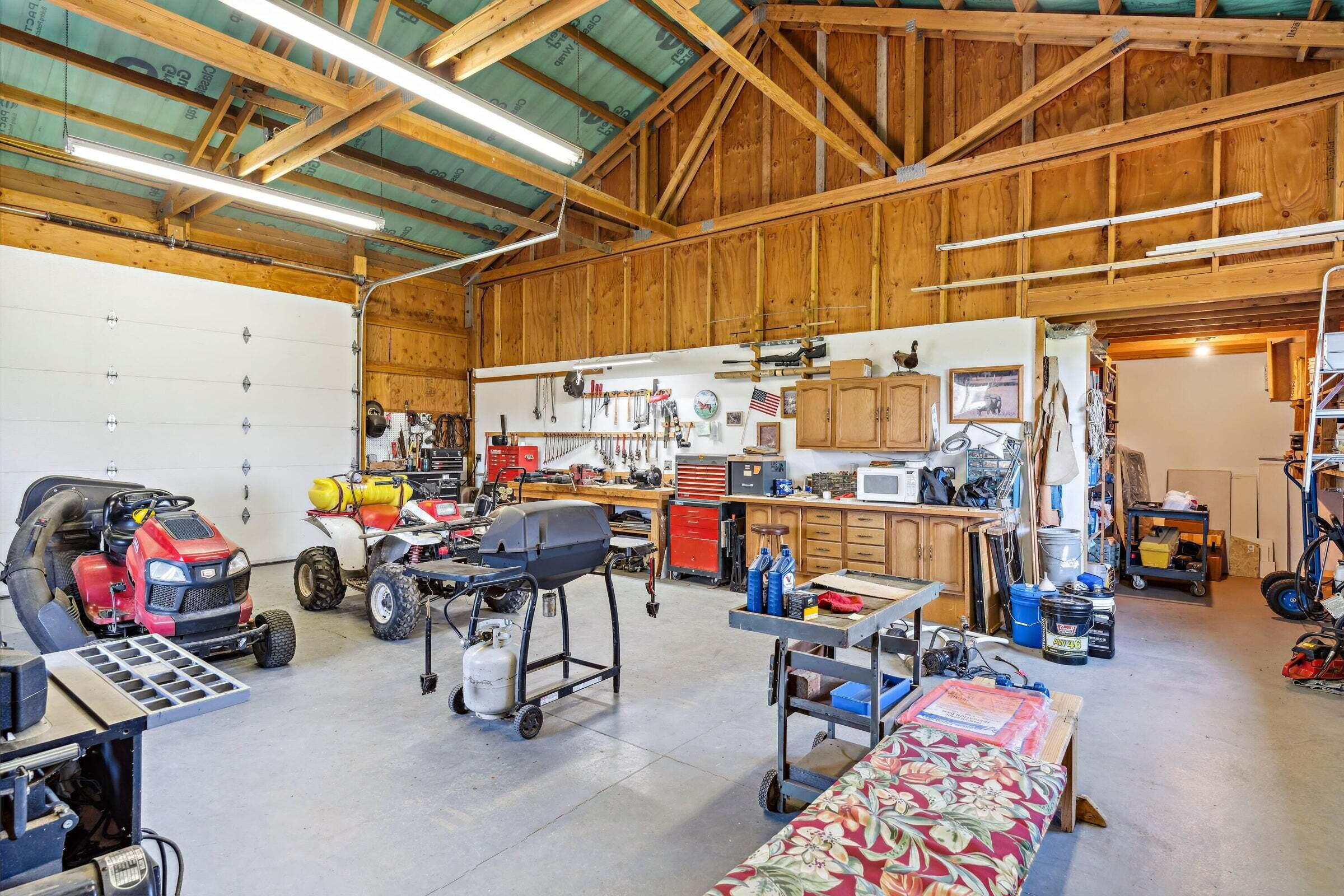 Powell Butte, Oregon, 97753, United States, 3 Bedrooms Bedrooms, ,1 BathroomBathrooms,Residential,For Sale,1770656