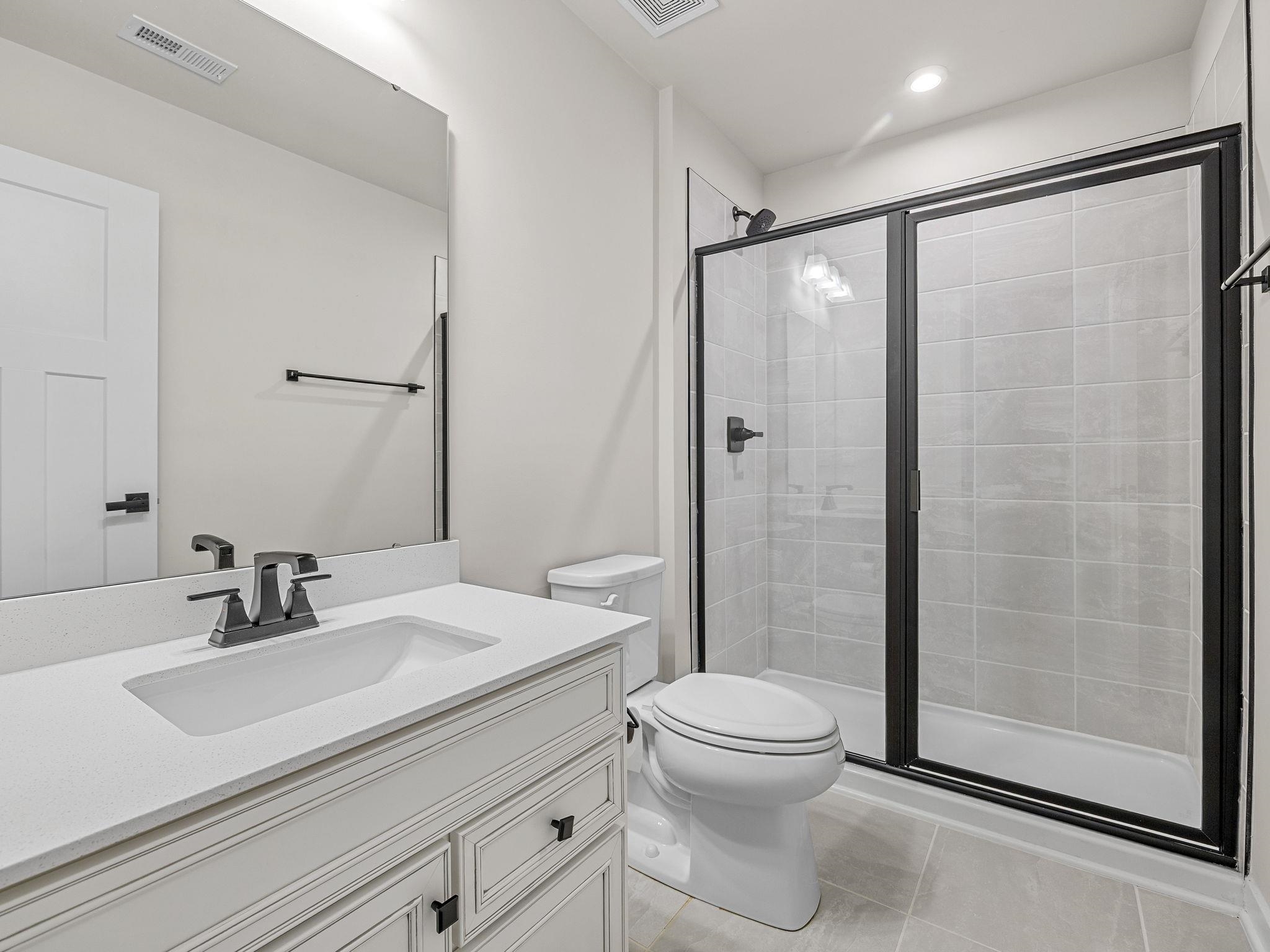 Woodruff, South Carolina, 29388, United States, 5 Bedrooms Bedrooms, ,4 BathroomsBathrooms,Residential,For Sale,1890985