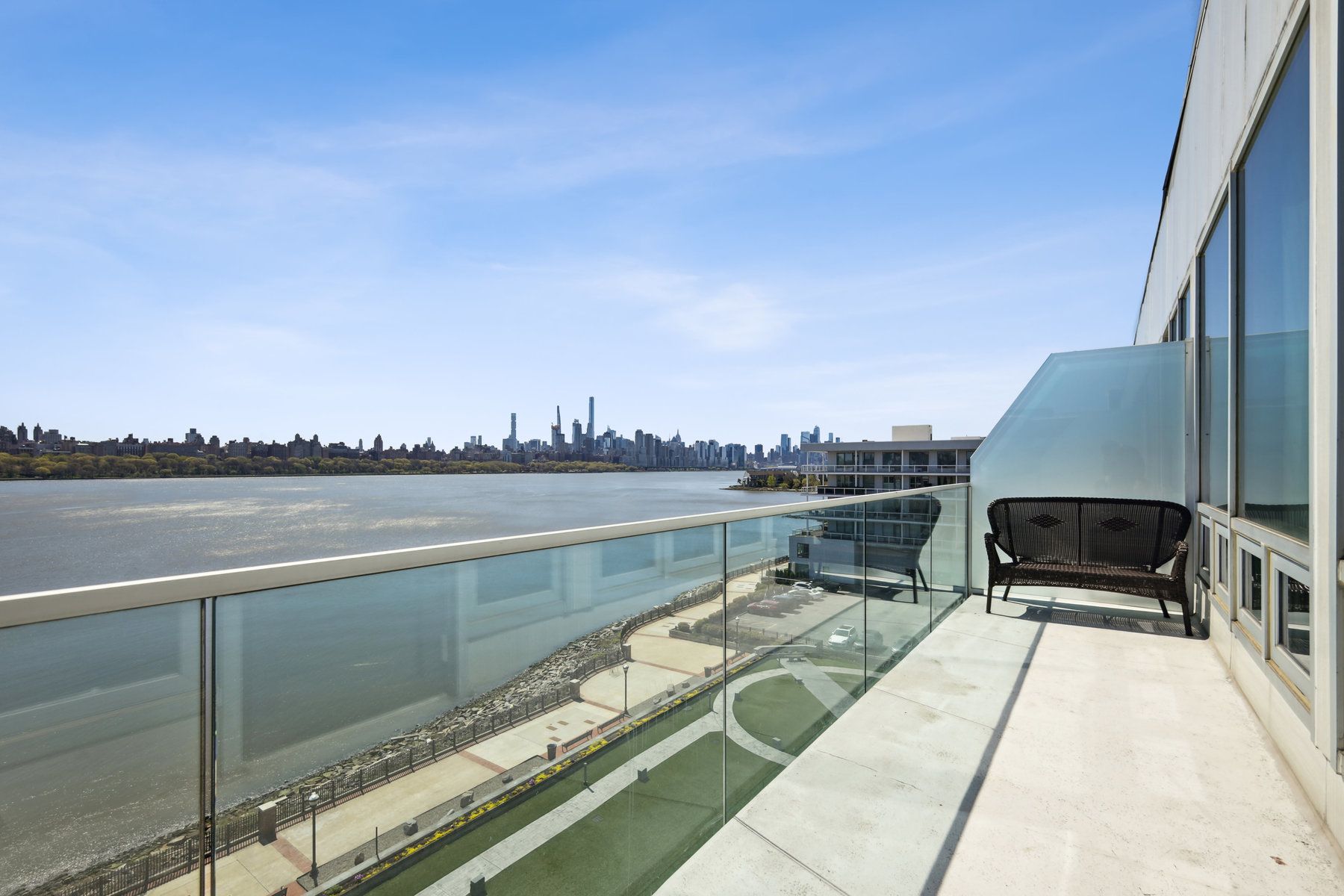  9 Somerset Lane, Edgewater, NJ, 07020 - 物件實景