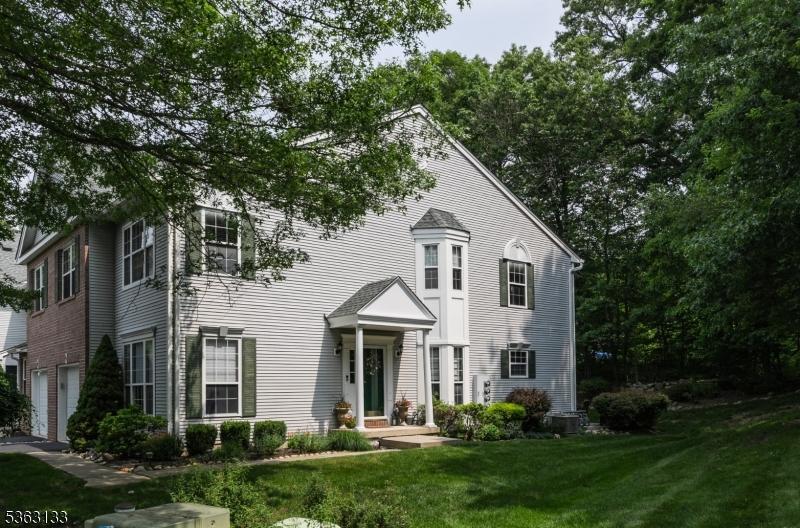 Jefferson, New Jersey, 07438, United States, 3 Bedrooms Bedrooms, ,3 BathroomsBathrooms,Residential,For Sale,1937828