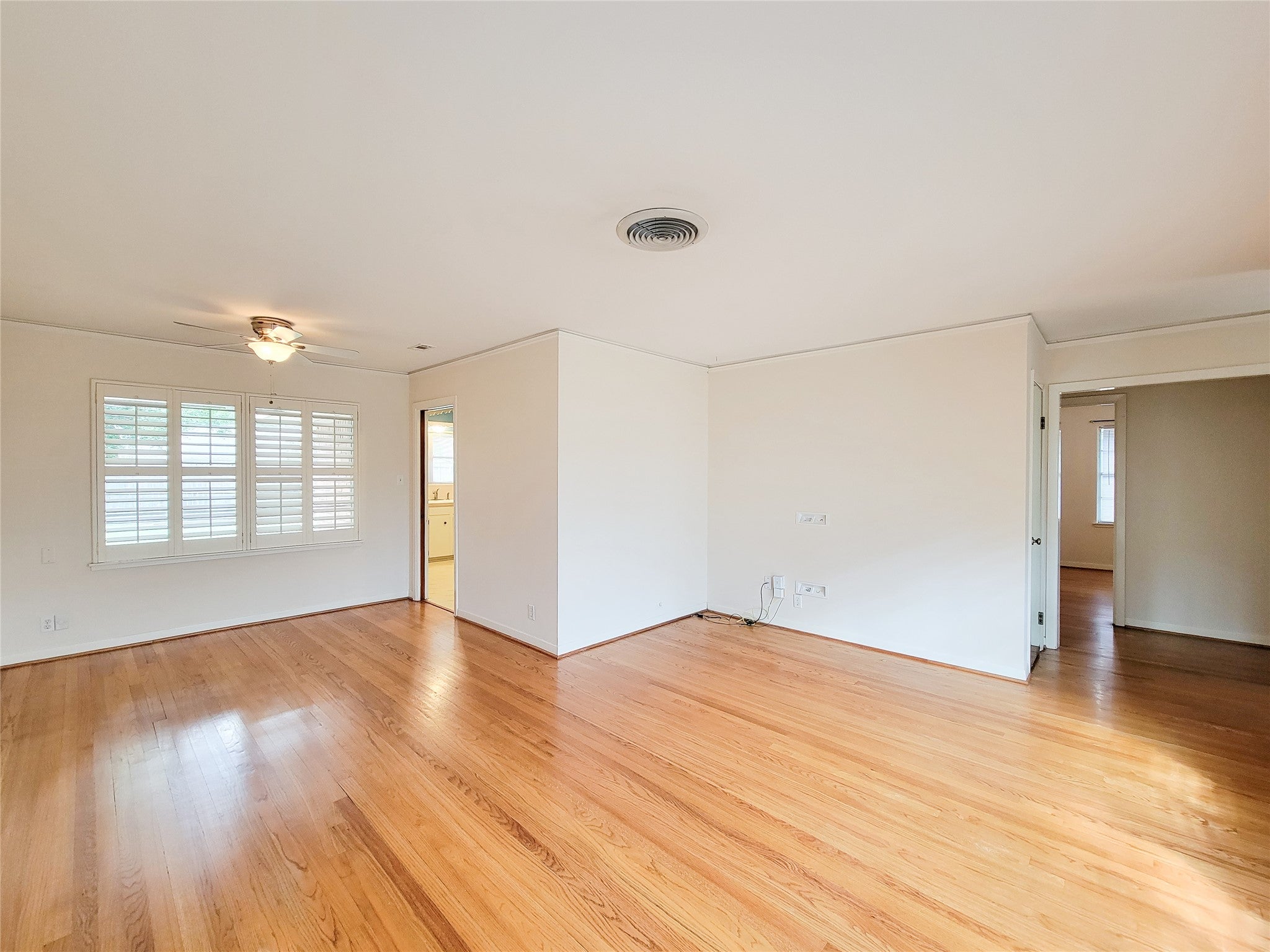 Kinglet St, Houston, TX 77096 #1