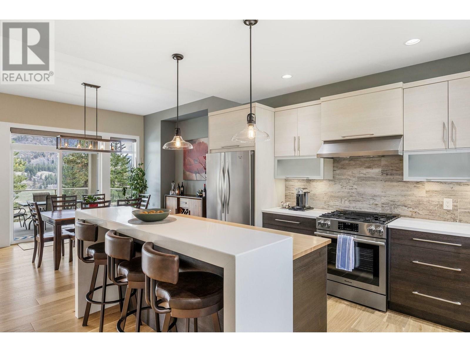 KELOWNA, British Columbia, V1P 1T1, CA, 4 Bedrooms Bedrooms, ,3 BathroomsBathrooms,Residential,For Sale,1837961