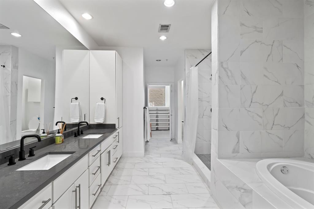 Dallas, Texas, 75219, United States, 2 Bedrooms Bedrooms, ,3 BathroomsBathrooms,Residential,For Sale,1911883