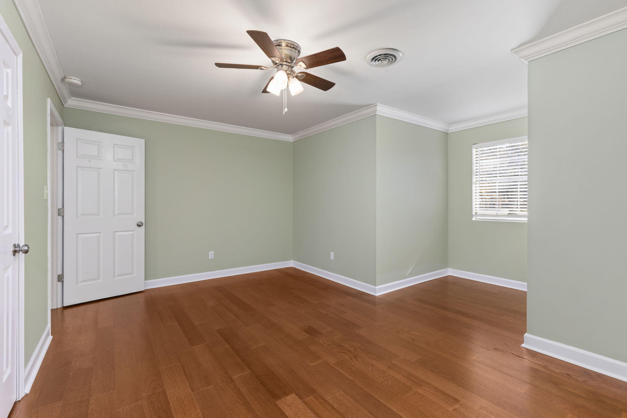 Belden, Mississippi, 38826, United States, 5 Bedrooms Bedrooms, ,4 BathroomsBathrooms,Residential,For Sale,2007757