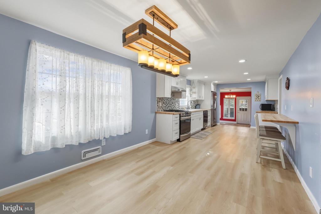 Cherry Hill, New Jersey, 08034, United States, 4 Bedrooms Bedrooms, ,4 BathroomsBathrooms,Residential,For Sale,1990479