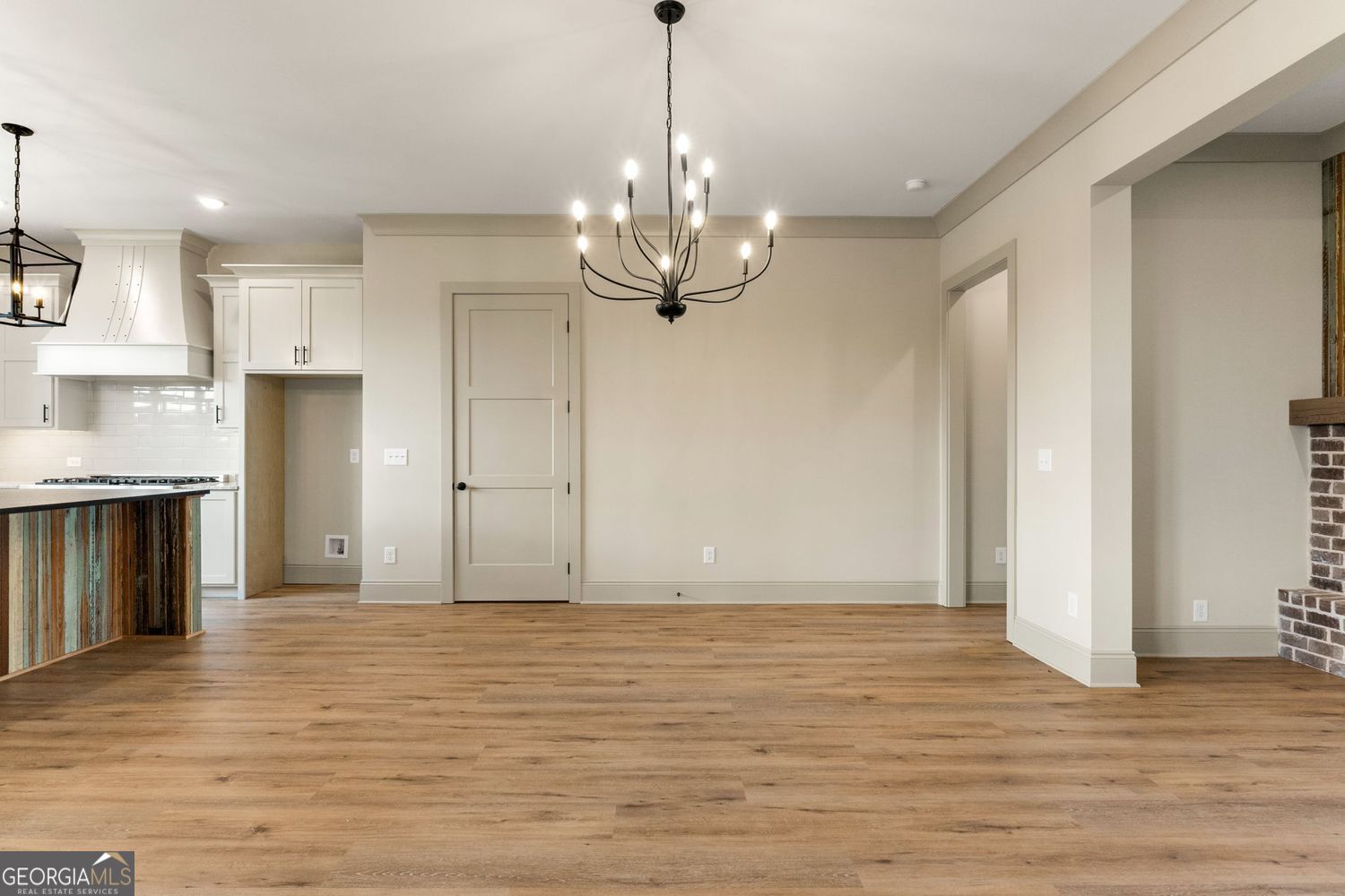 Barnesville, Georgia, 30204, United States, 4 Bedrooms Bedrooms, ,4 BathroomsBathrooms,Residential,For Sale,1859090