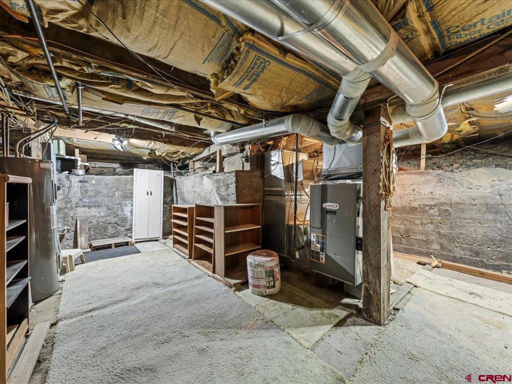 Montrose, Colorado, 81401, United States, 5 Bedrooms Bedrooms, ,1 BathroomBathrooms,Residential,For Sale,1994481