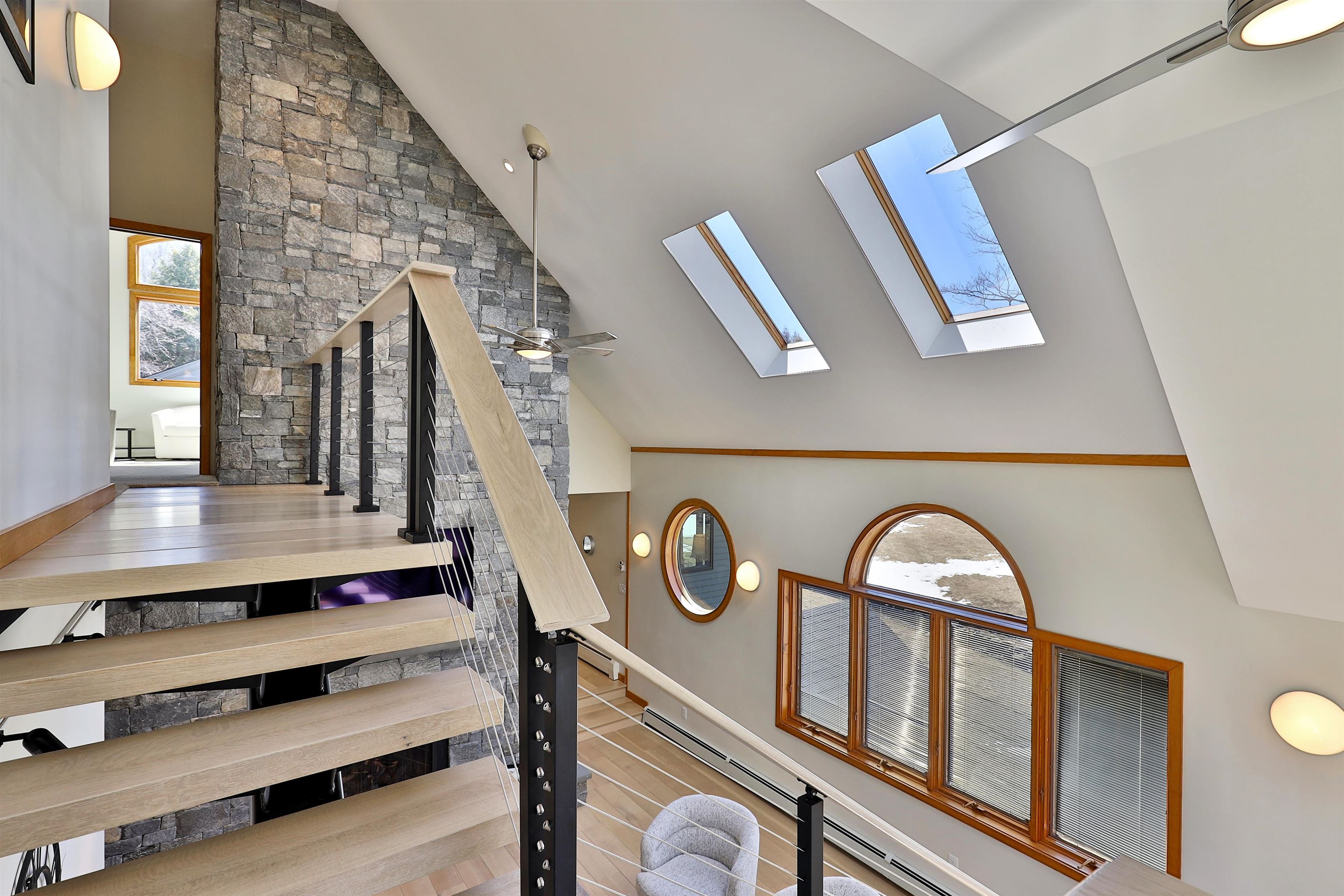  426 Roaring Brook Road - 物件實景