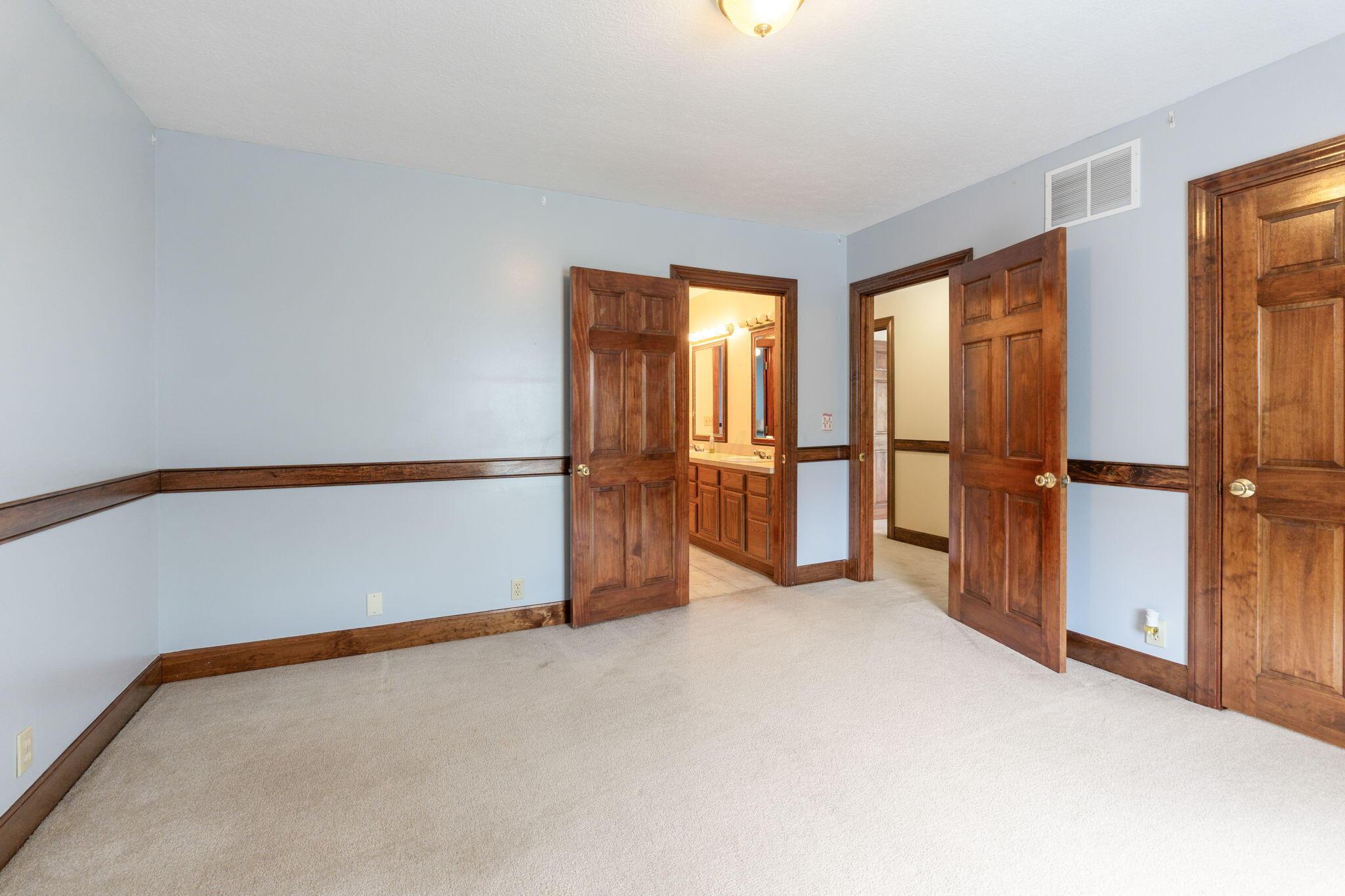 Johnstown, Ohio, 43031, United States, 6 Bedrooms Bedrooms, ,6 BathroomsBathrooms,Residential,For Sale,1840218