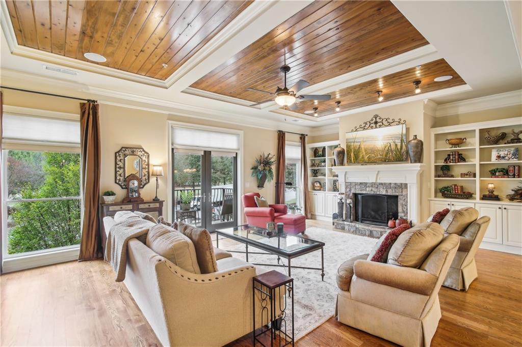Suwanee, Georgia, 30024, United States, 3 Bedrooms Bedrooms, ,3 BathroomsBathrooms,Residential,For Sale,1879501