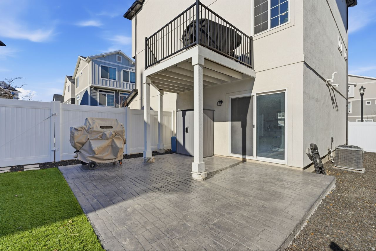 Saratoga Springs, Utah, 84045, United States, 3 Bedrooms Bedrooms, ,3 BathroomsBathrooms,Residential,For Sale,2000847