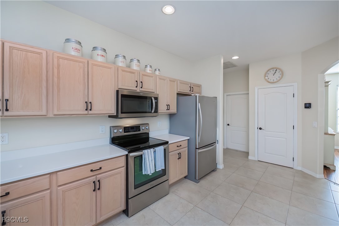 Fort Myers, Florida, 33913, United States, 4 Bedrooms Bedrooms, ,3 BathroomsBathrooms,Residential,For Sale,2006345