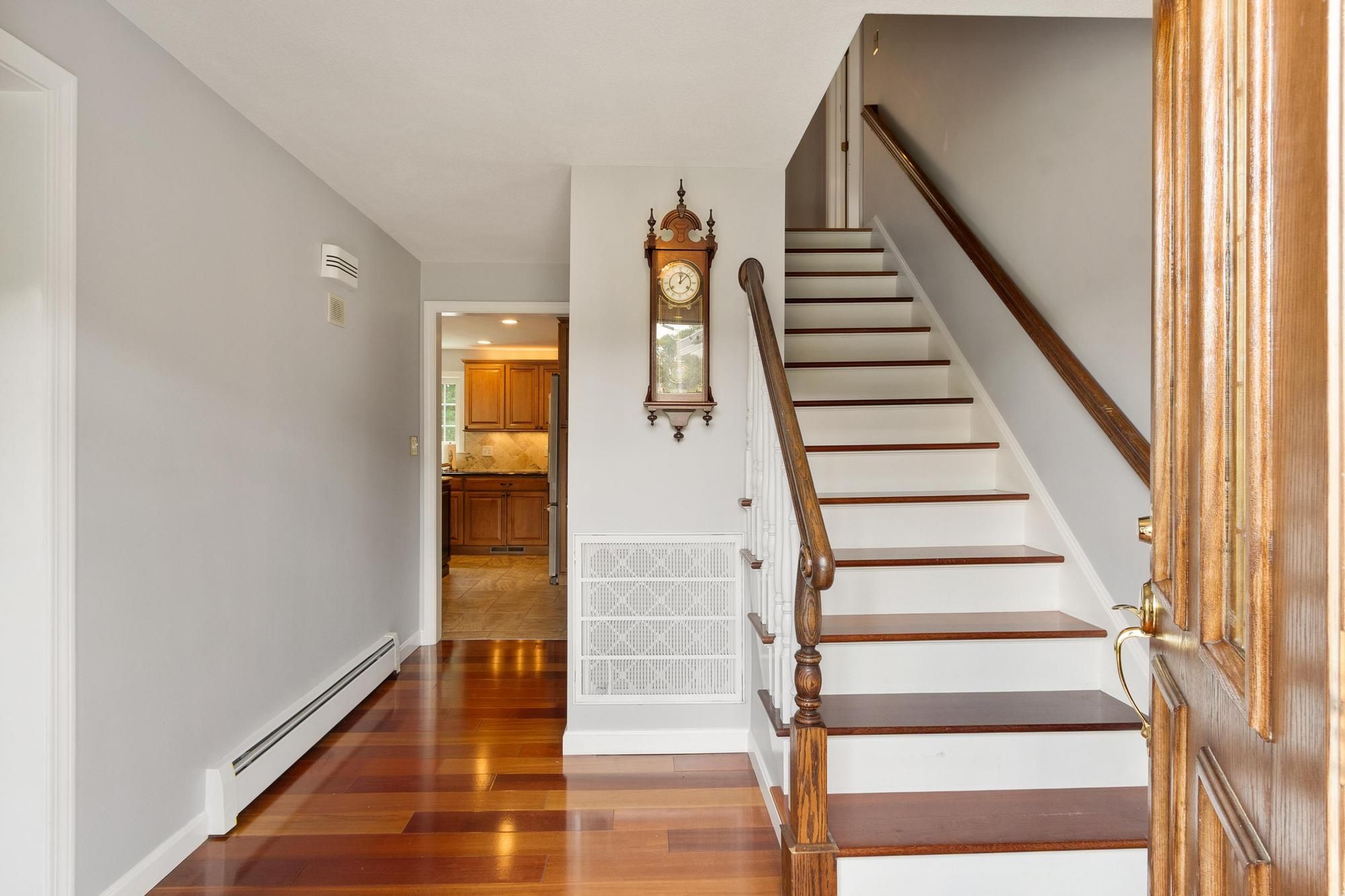  60 Wescott Circle, Tewksbury, MA, 01876 - 物件實景