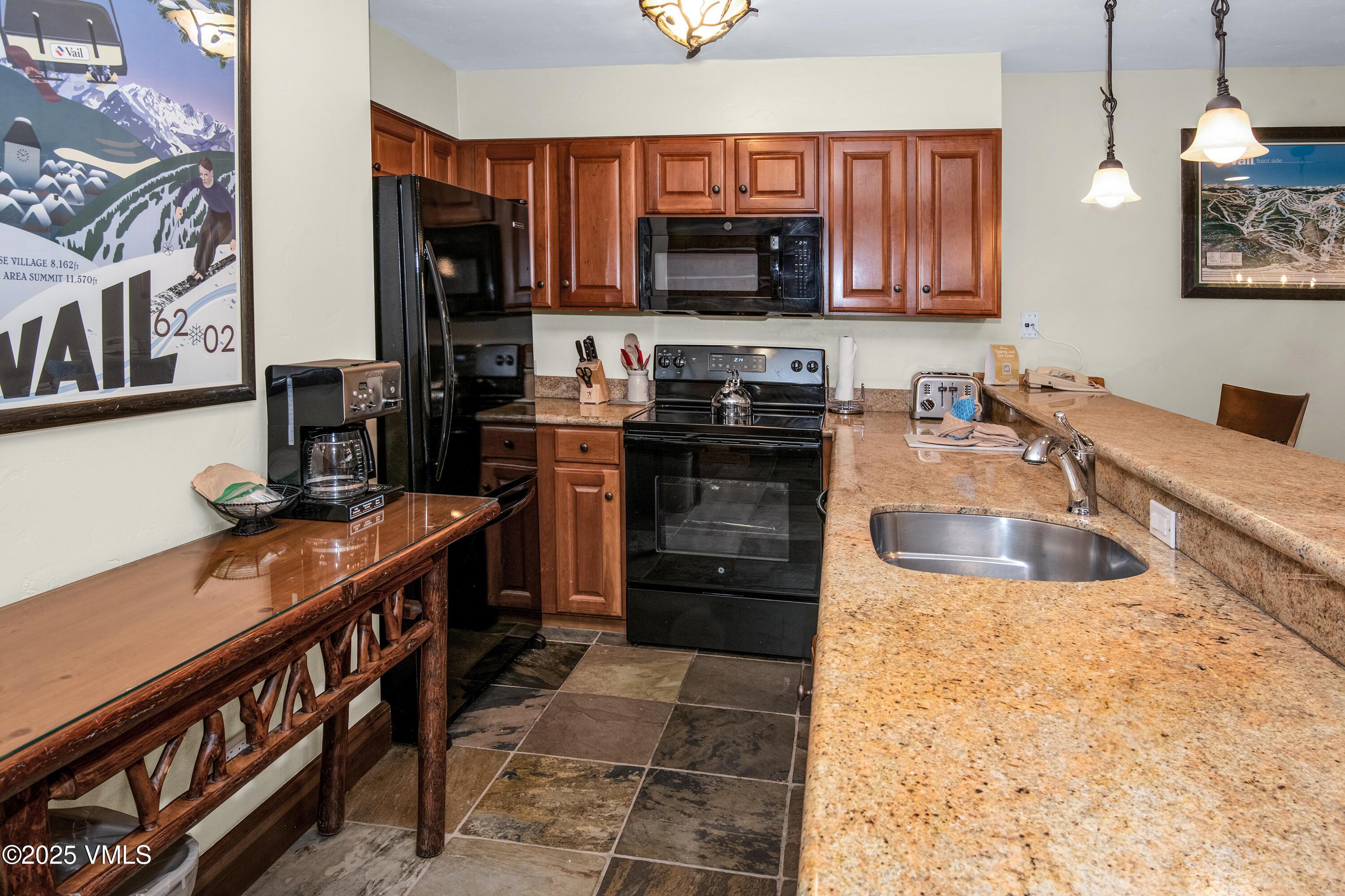 Vail, Colorado, 81657, United States, 2 Bedrooms Bedrooms, ,2 BathroomsBathrooms,Residential,For Sale,1849878