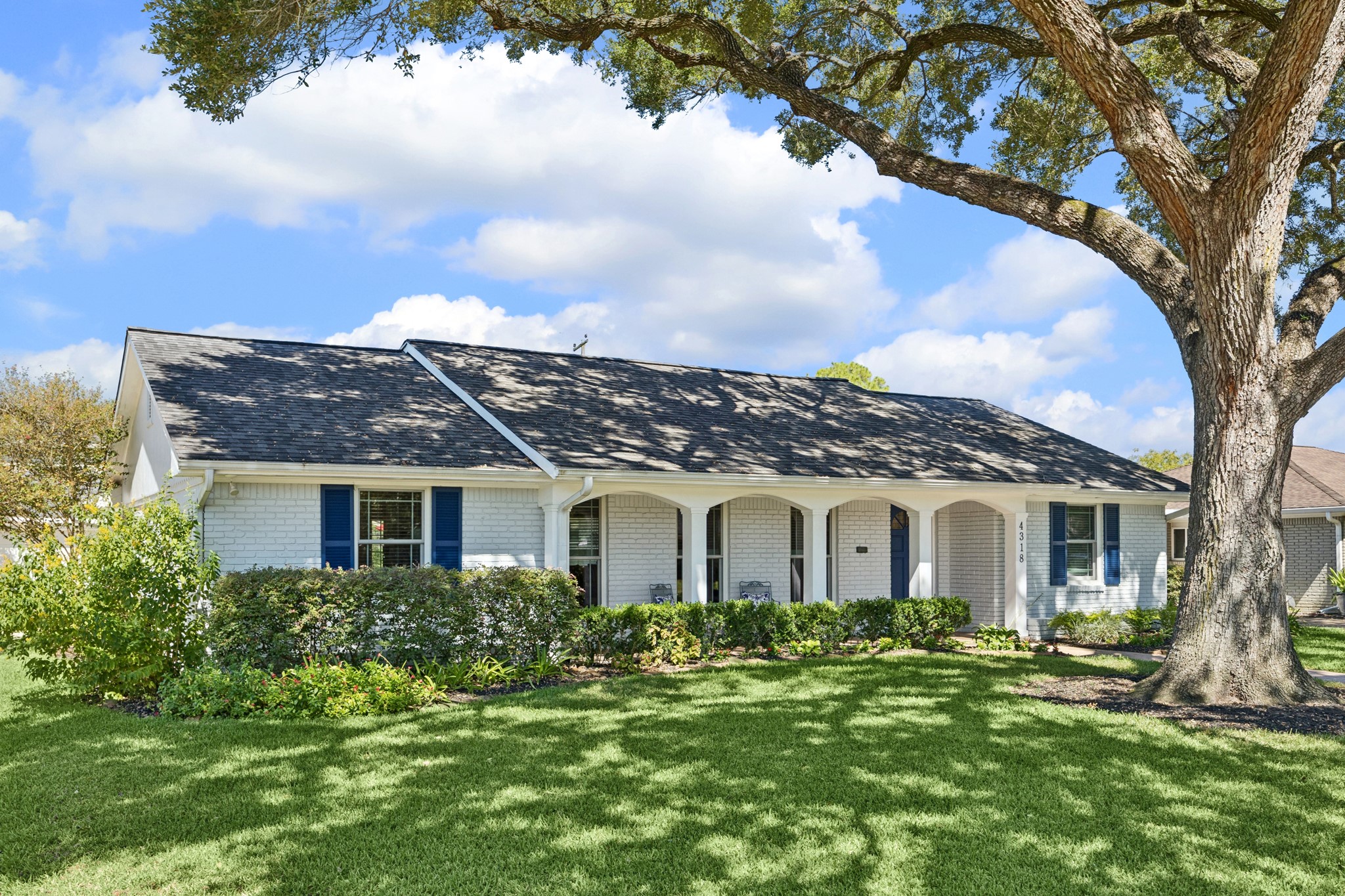  4318 Stillbrooke Drive - 物件實景