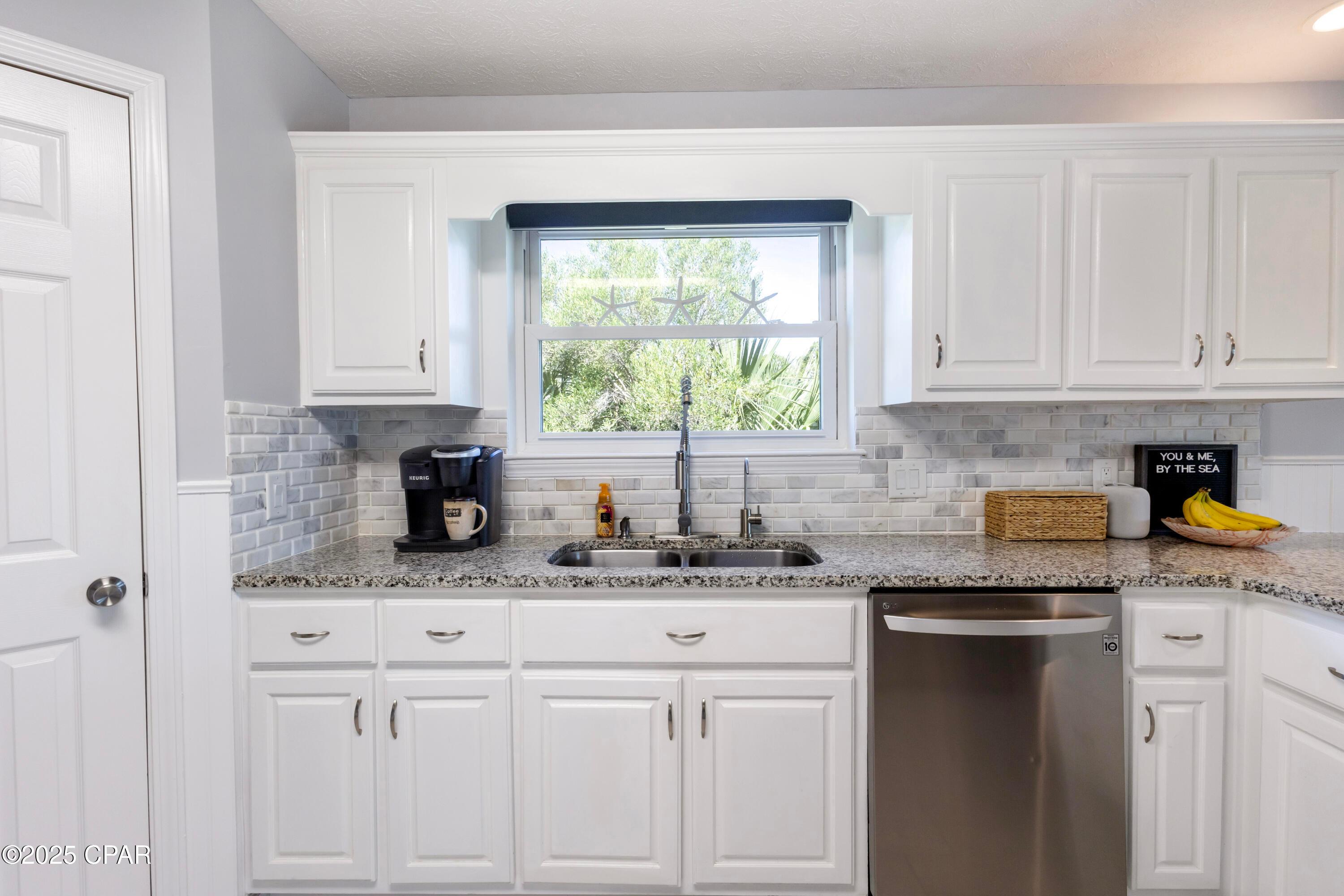 Panama City, Florida, 32404, United States, 3 Bedrooms Bedrooms, ,3 BathroomsBathrooms,Residential,For Sale,1983349