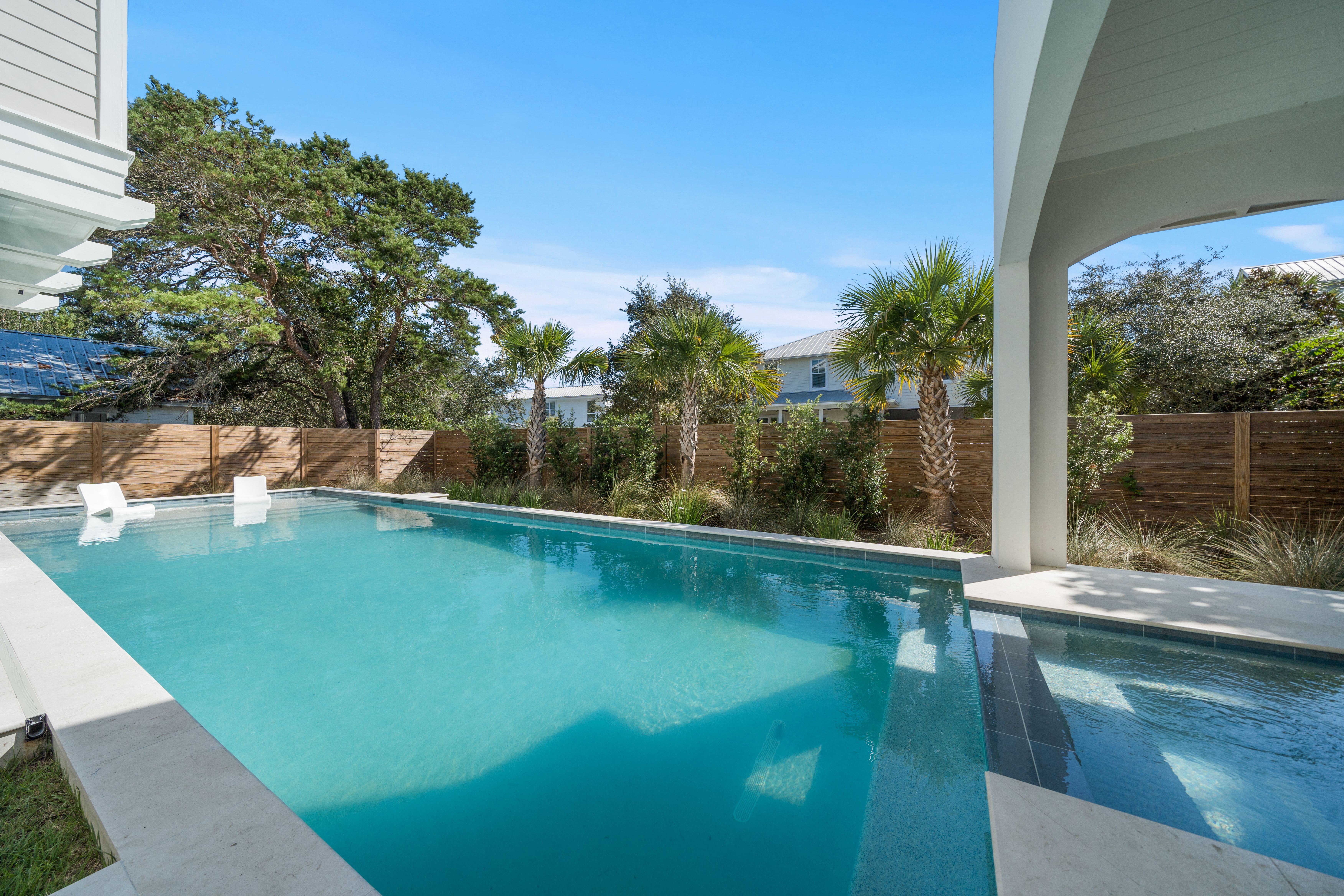  Gulf Serenity  Newer-Construction 8-Bedroom Luxury Home with Rooftop Terrace - 物件實景