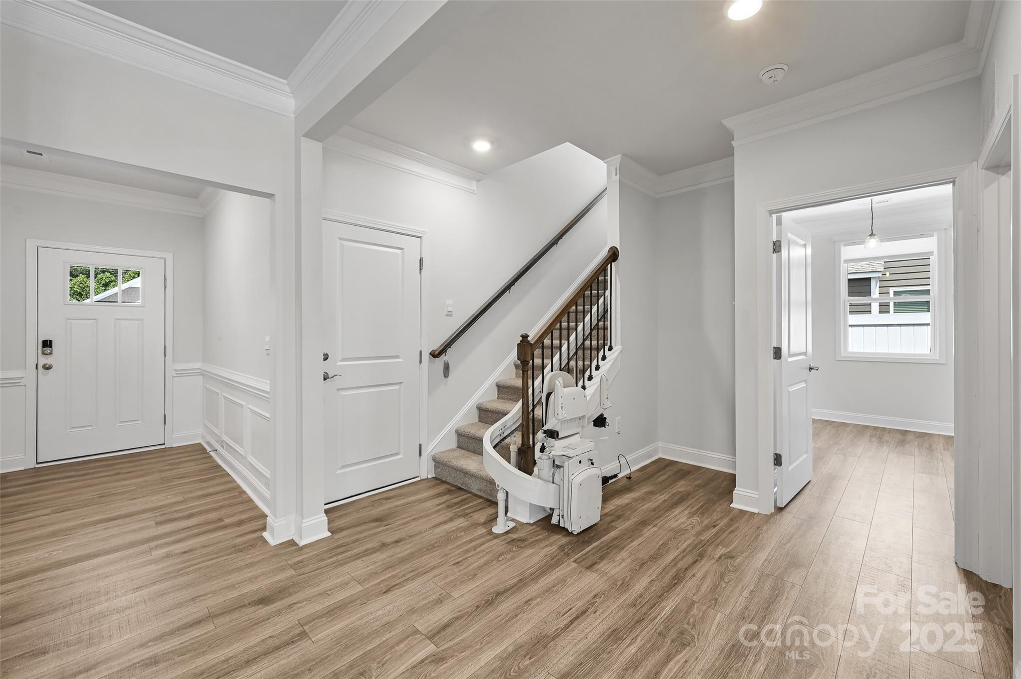 Hendersonville, North Carolina, 28792, United States, 3 Bedrooms Bedrooms, ,3 BathroomsBathrooms,Residential,For Sale,1927373