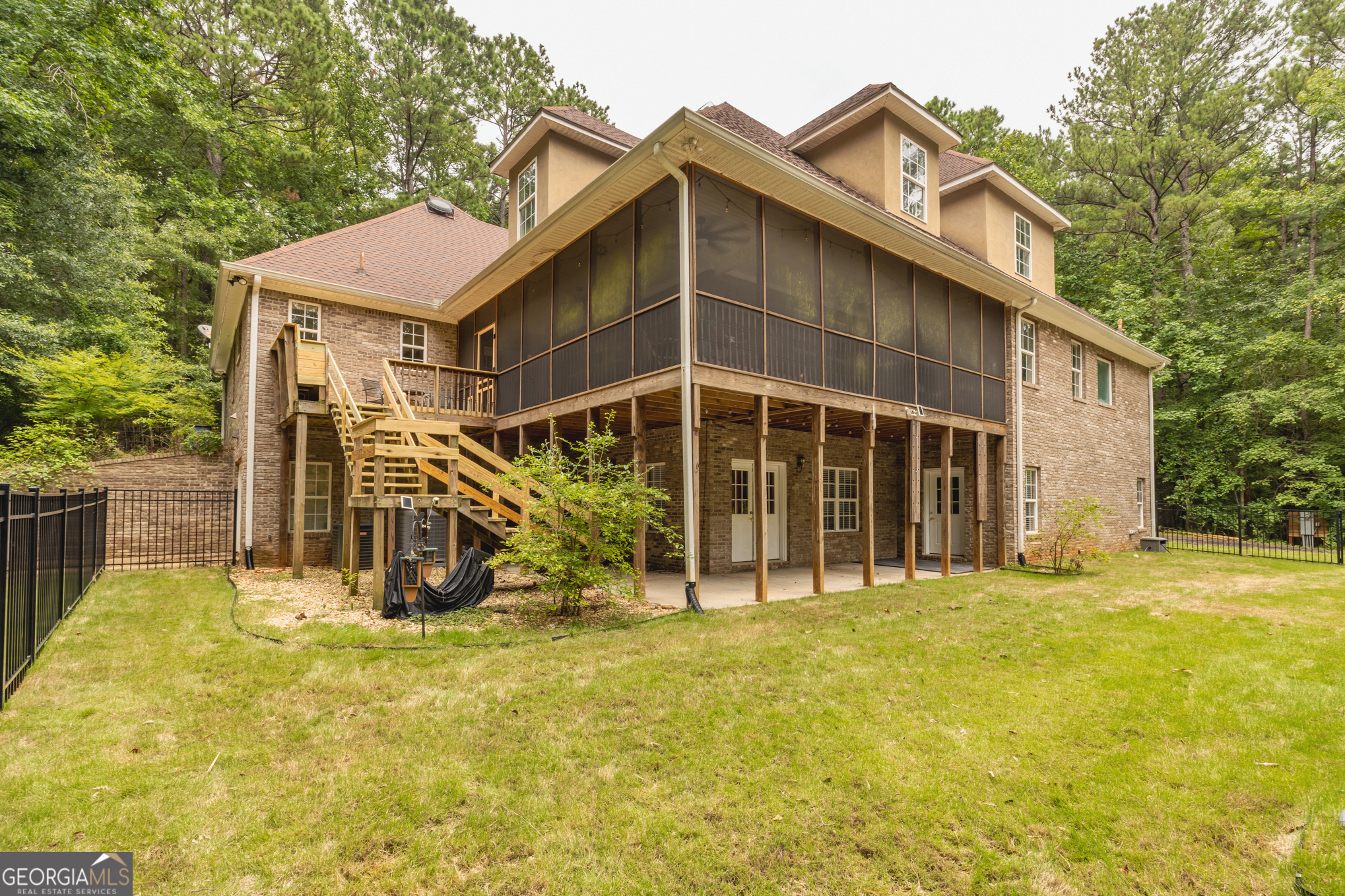 Newnan, Georgia, 30263, United States, 4 Bedrooms Bedrooms, ,5 BathroomsBathrooms,Residential,For Sale,1932602