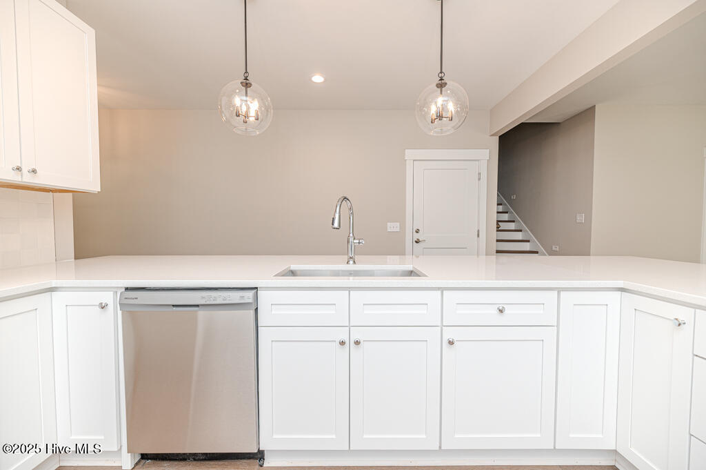 Pinehurst, North Carolina, 28374, United States, 4 Bedrooms Bedrooms, ,4 BathroomsBathrooms,Residential,For Sale,1895891