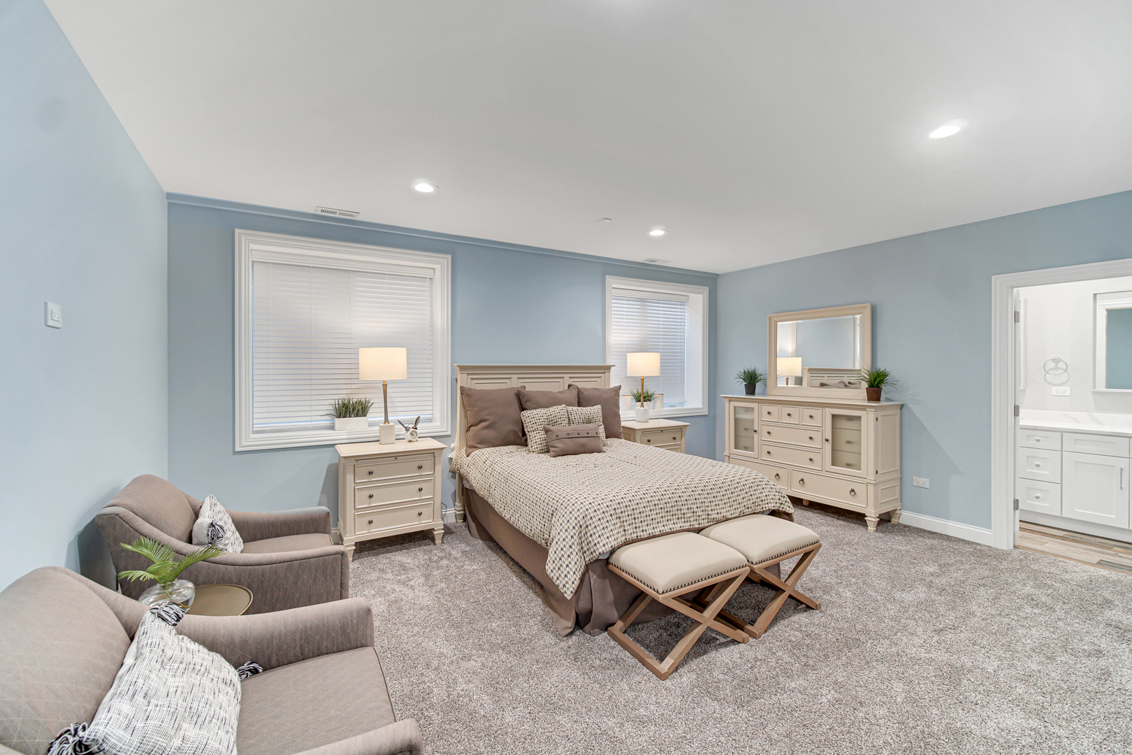 Downers Grove, Illinois, 60516, United States, 4 Bedrooms Bedrooms, ,5 BathroomsBathrooms,Residential,For Sale,1905764