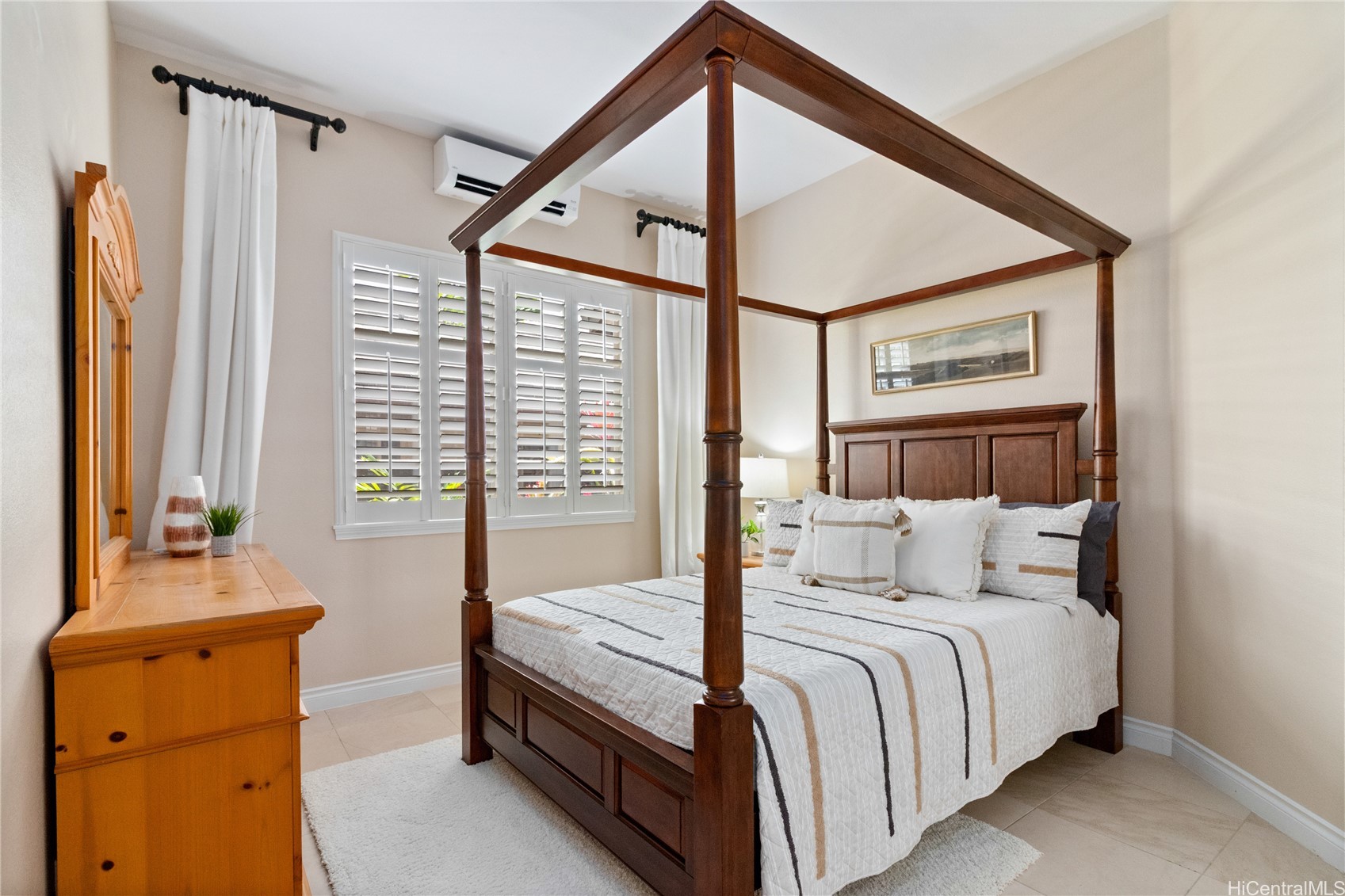 Honolulu, Hawaii, 96825, United States, 4 Bedrooms Bedrooms, ,4 BathroomsBathrooms,Residential,For Sale,1911295